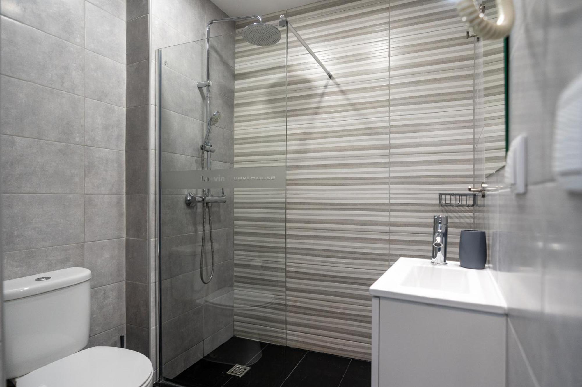 Doppelzimmer mit eigenem Bad