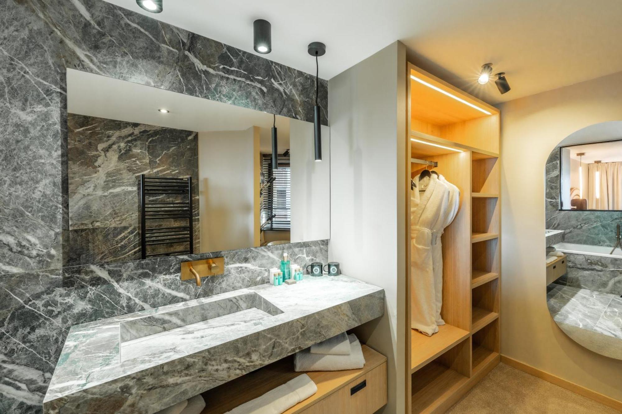 Junior Suite with Balcony