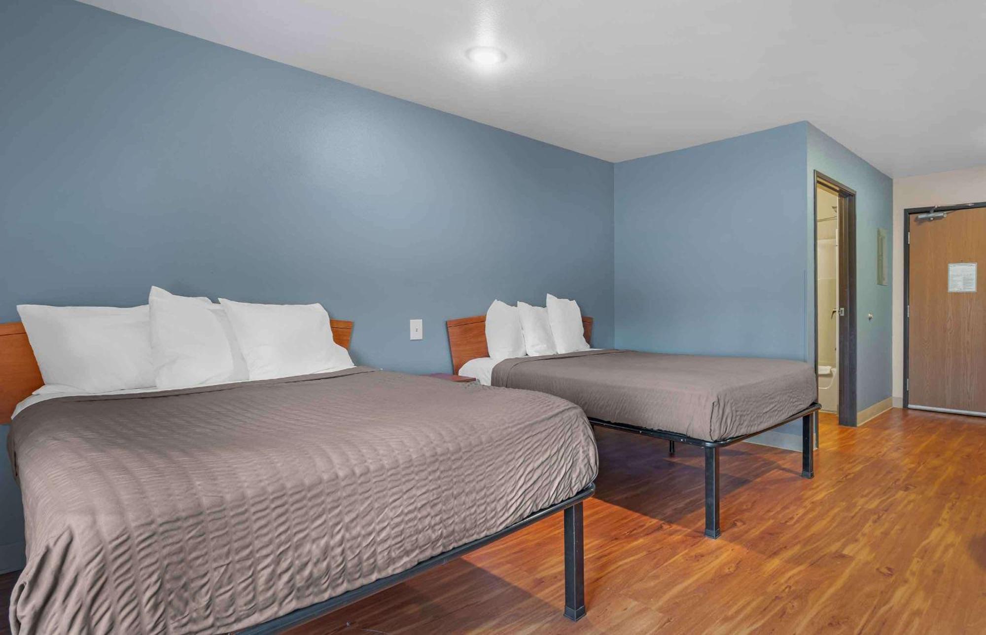 Double Room with Two Double Beds - Non-Smoking