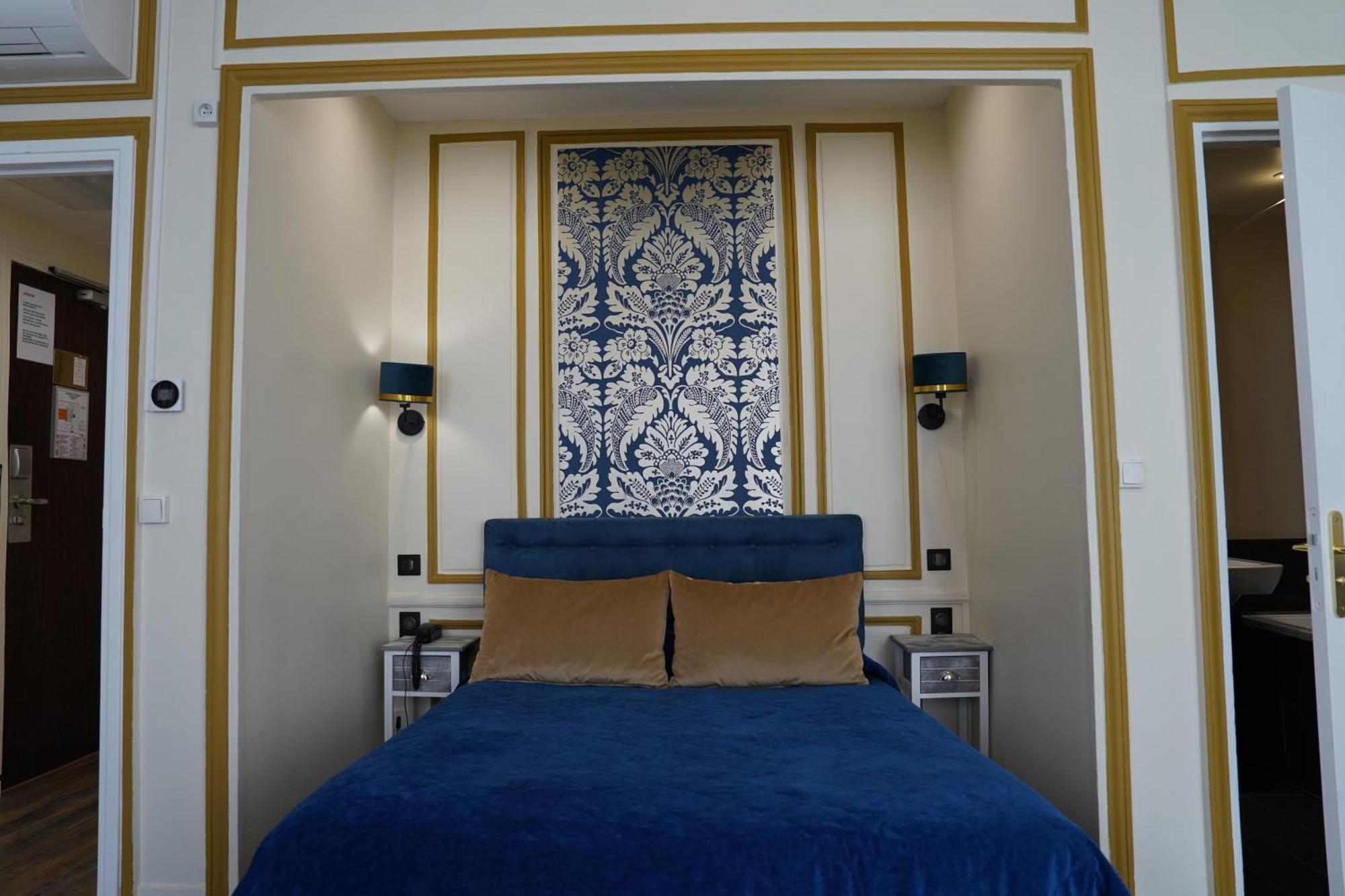 Double Room Bath