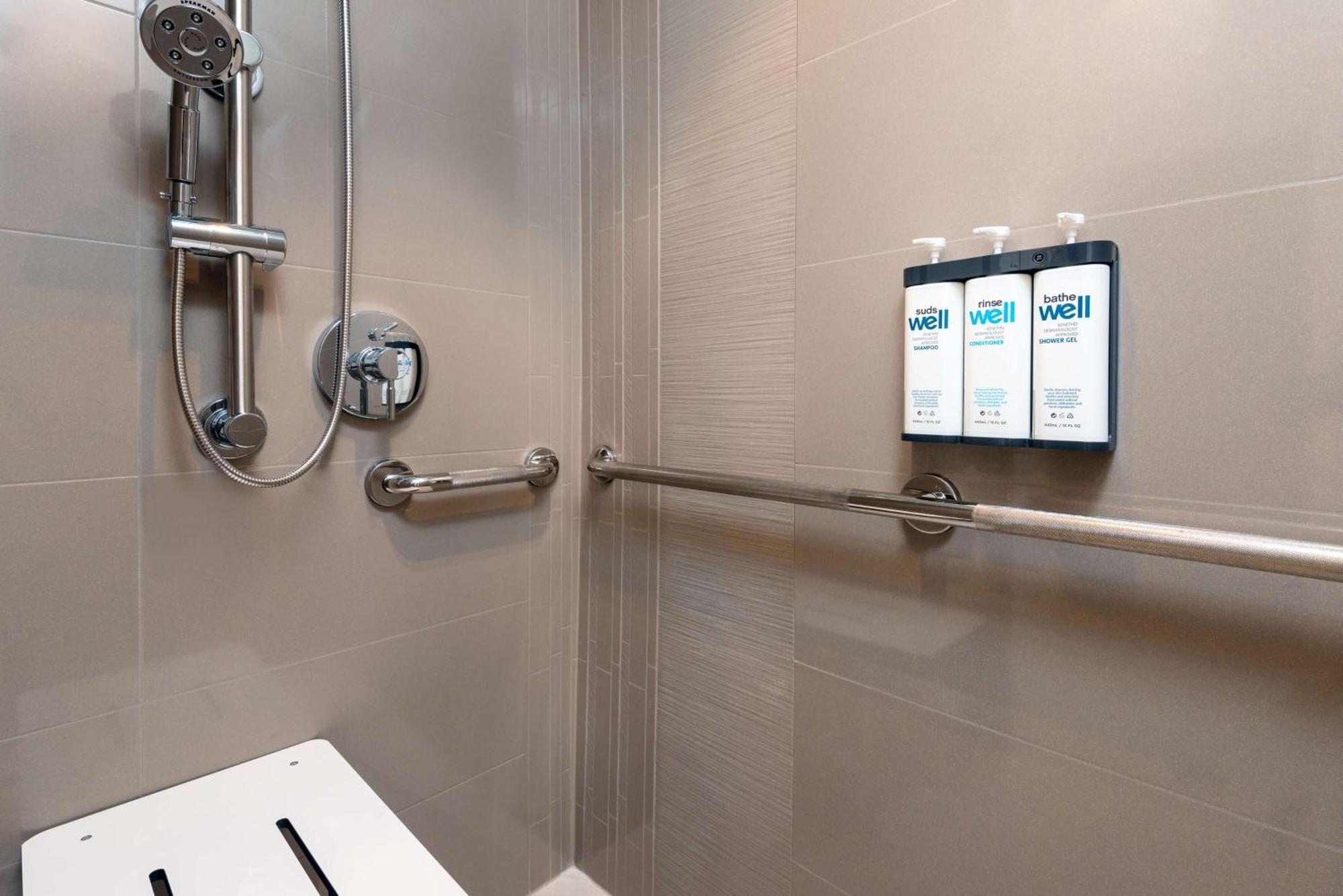 Den King Room Roll Shower Disability Access