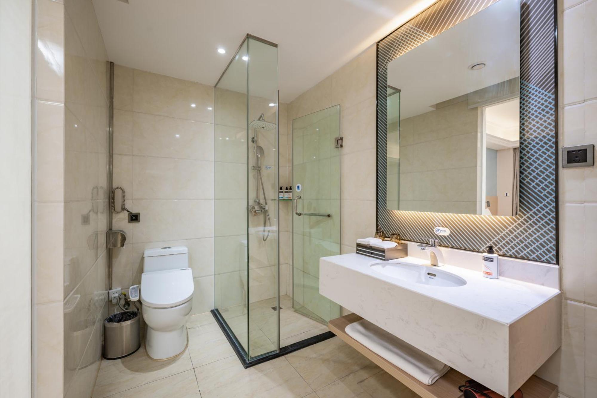 Standard King Room