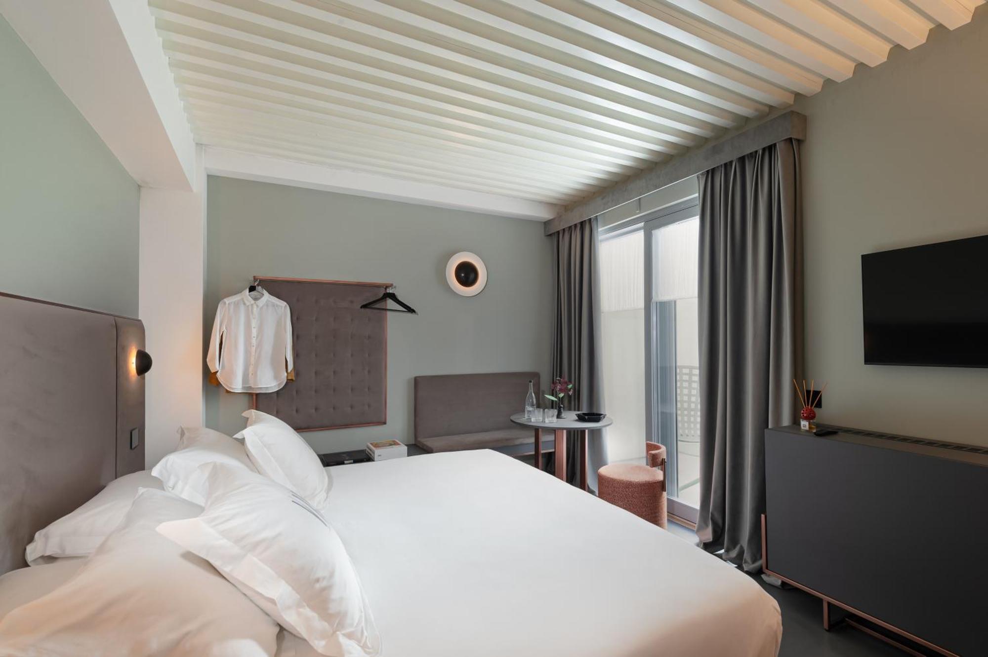 Chambre Lit Queen-Size avec Baignoire Spa