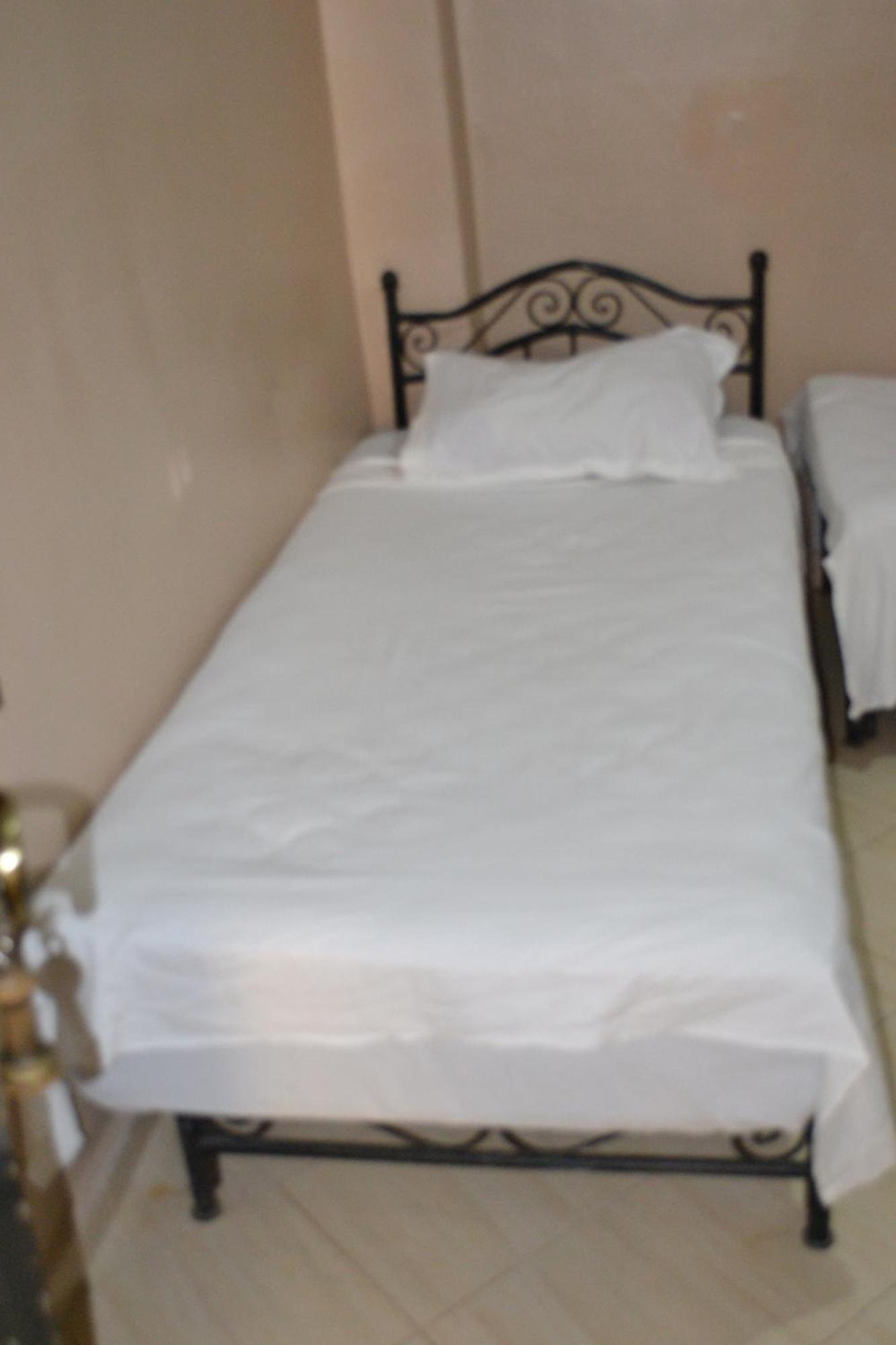 Basic Triple Room