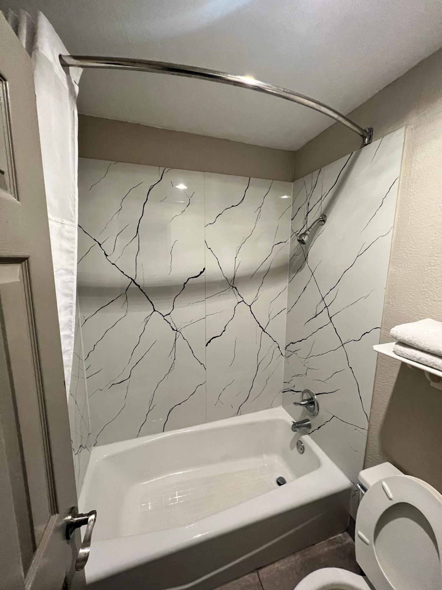 Double Room with Two Double Beds - Non-Smoking
