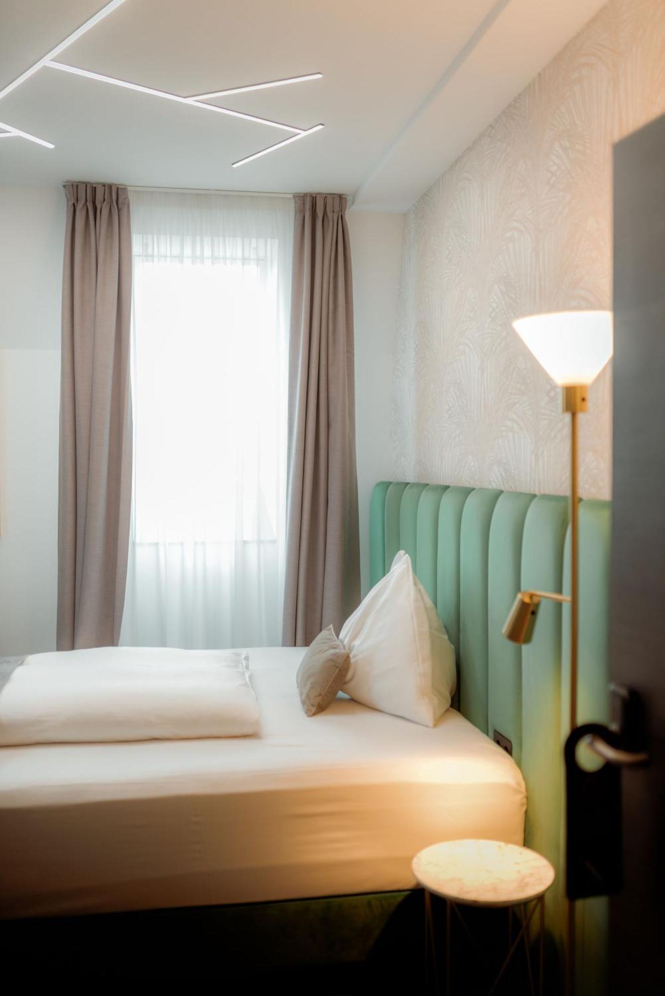 Standard Single Room with Shower