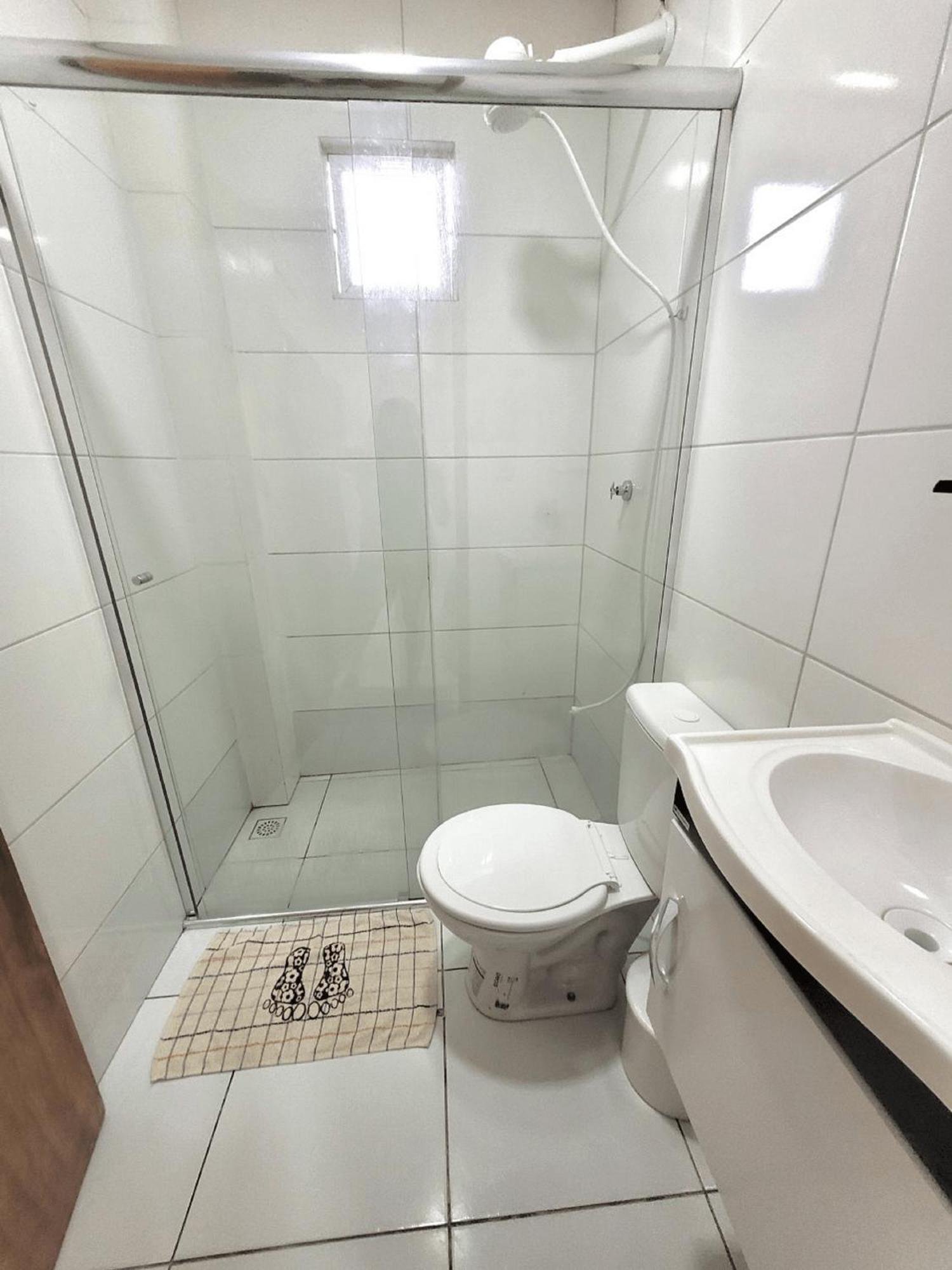 Quarto Duplo com Banheiro Compartilhado