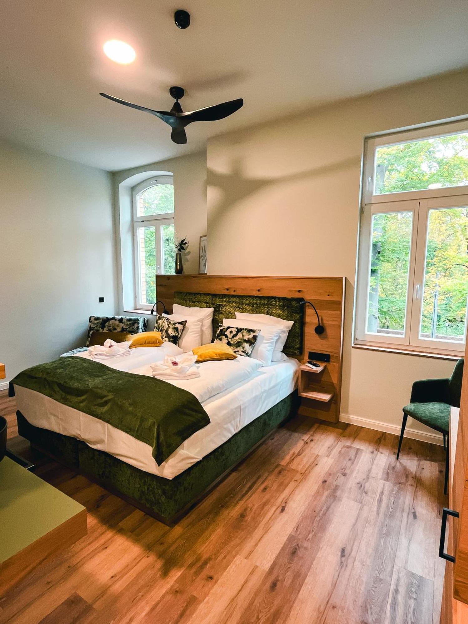 Zimmer mit Queensize-Bett