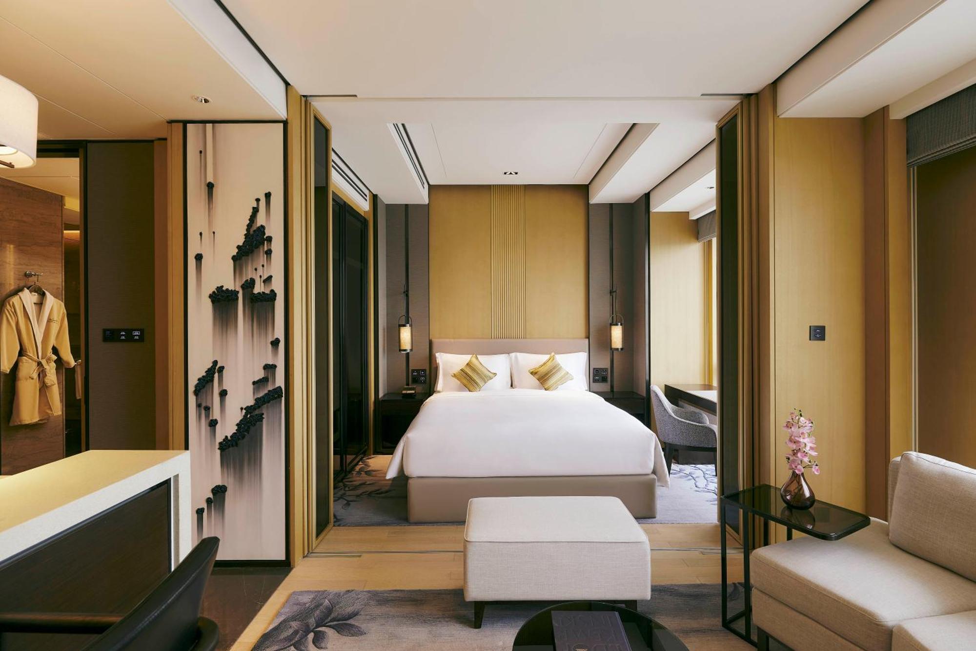 Deluxe Room King,1644506363:JPEG