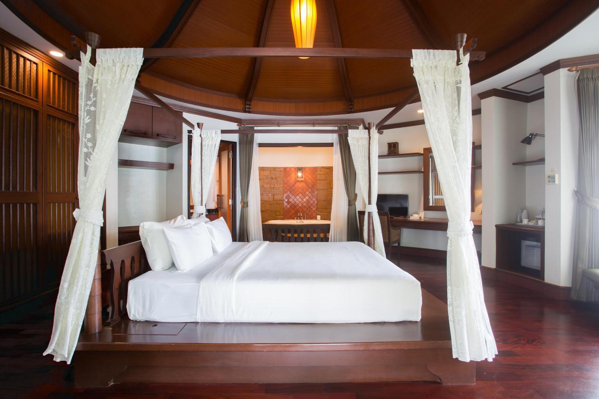 Jacuzzi Villa Garden View