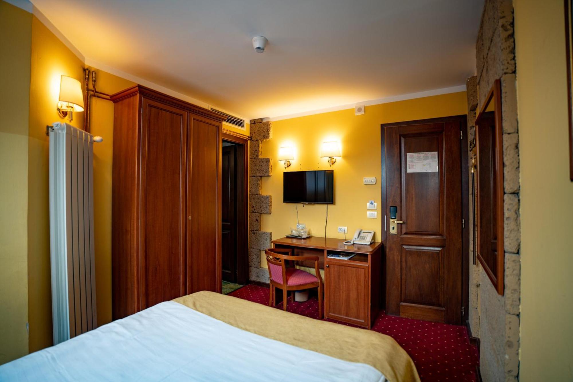 Economy Double Room 3*