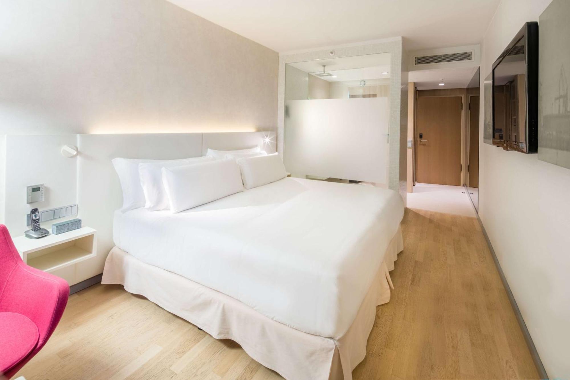 Deluxe Room,1543175149:JPEG