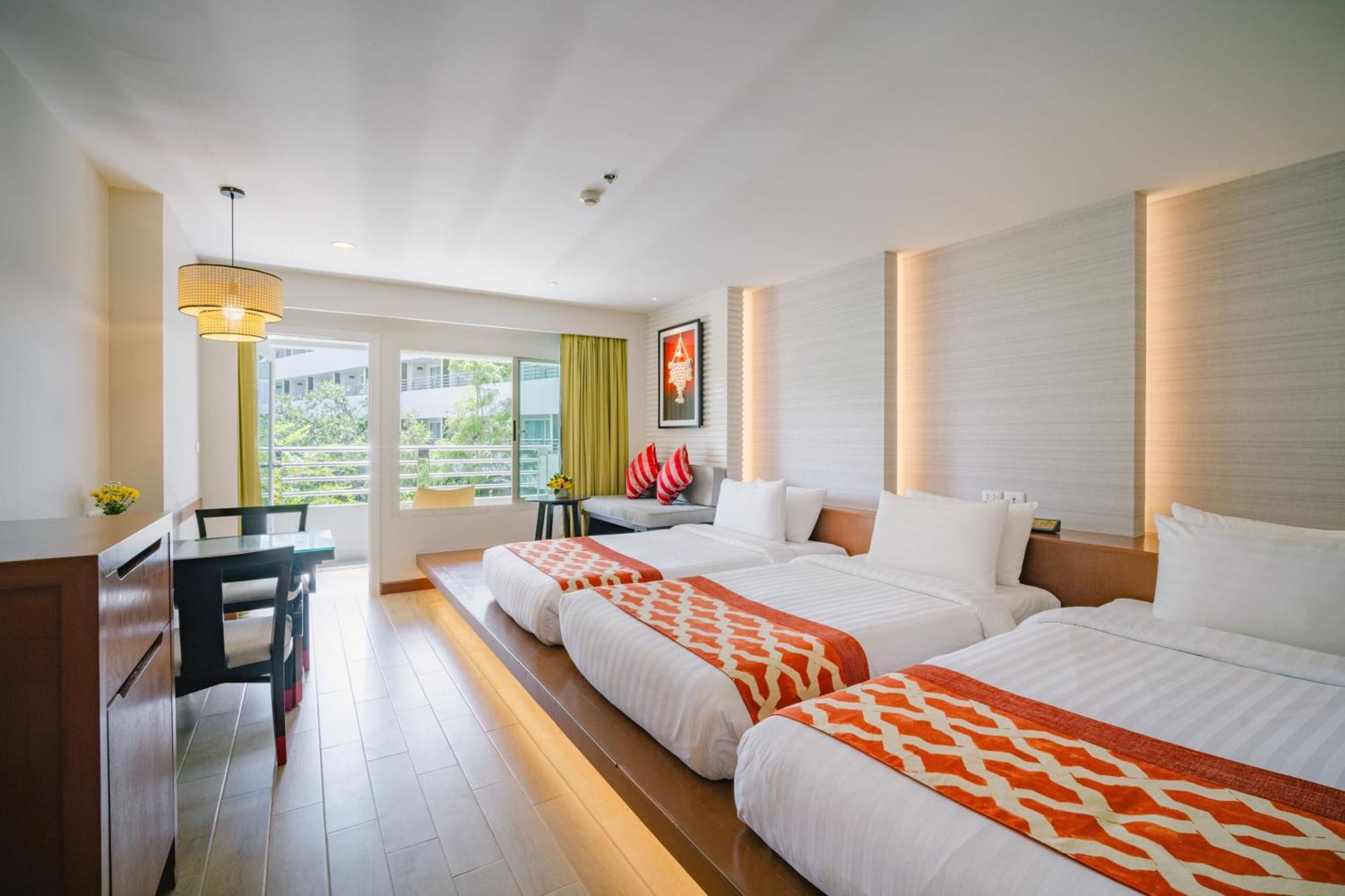ห้องพรีเมียร์ดีลักซ์สำหรับสามท่าน - Royal Wing เตียงเดี่ยวสามเตียง