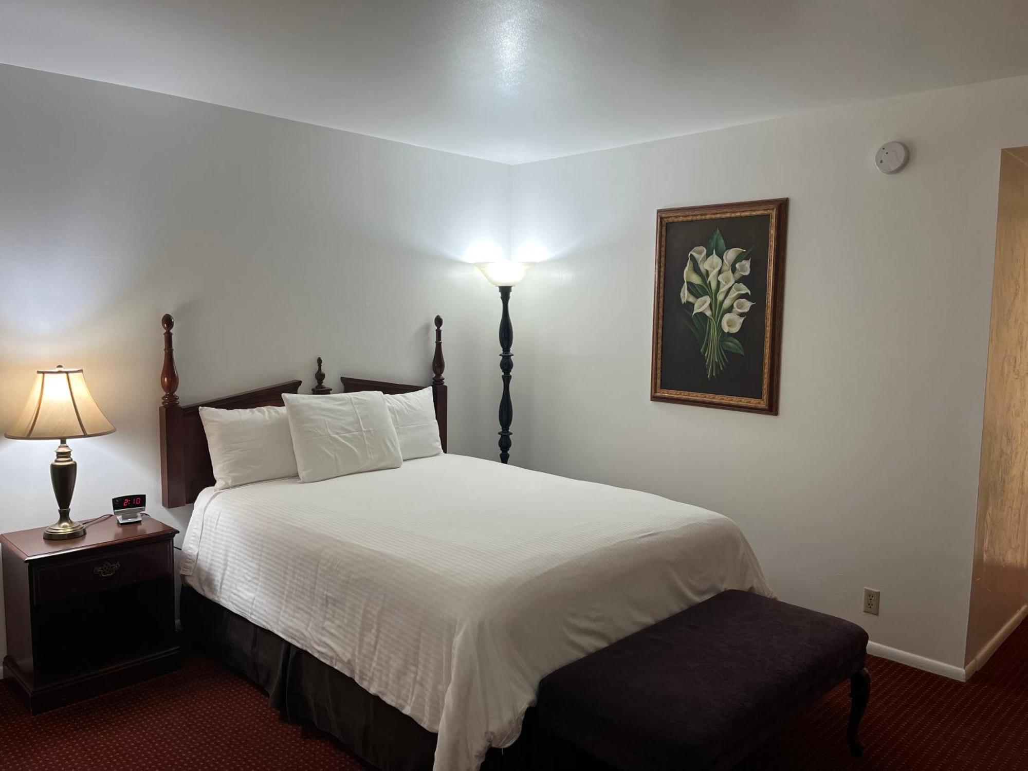 Queen Room