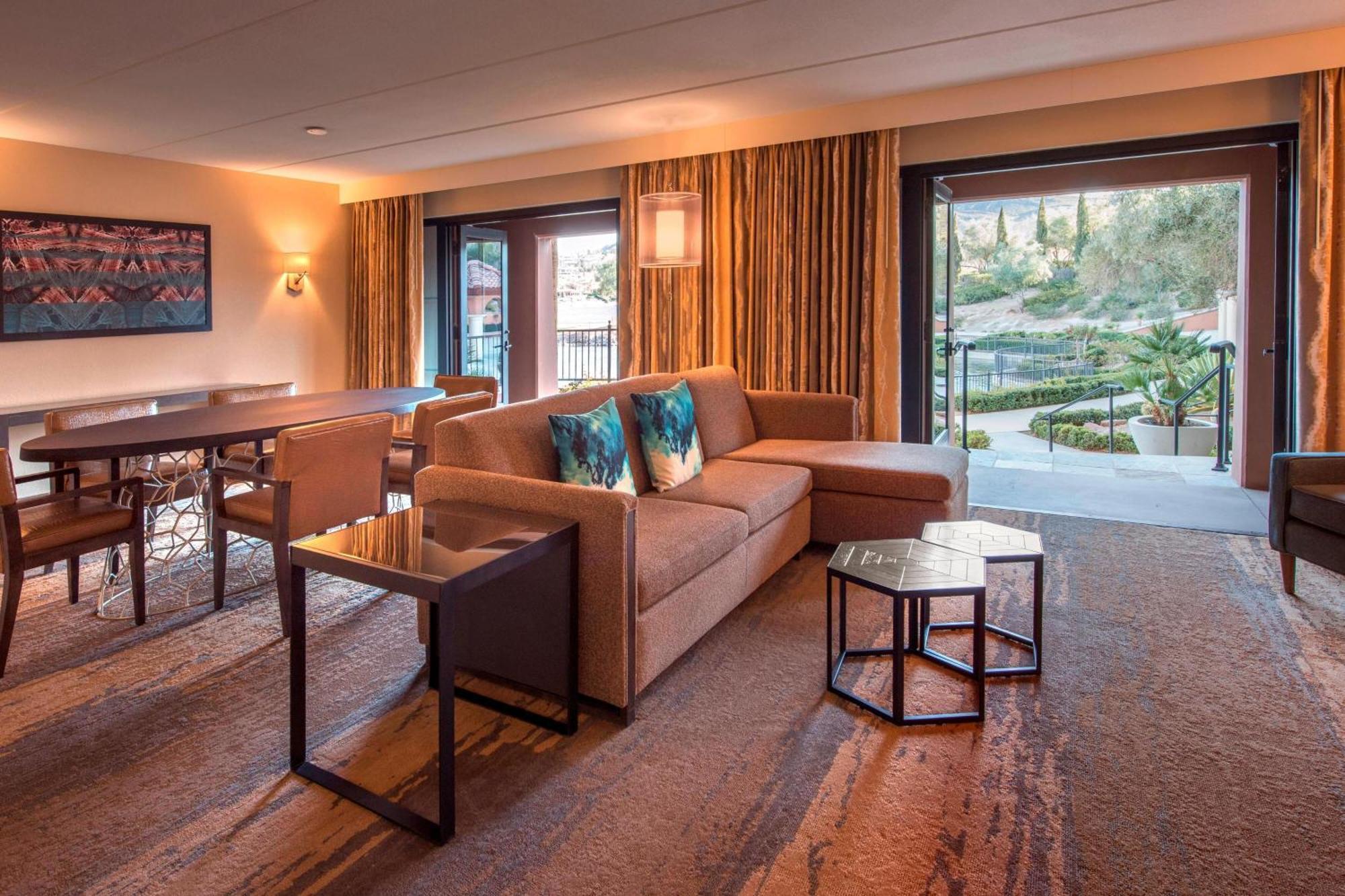 Hospitality Kamer met Salon en Slaapbank - Uitzicht op het Meer