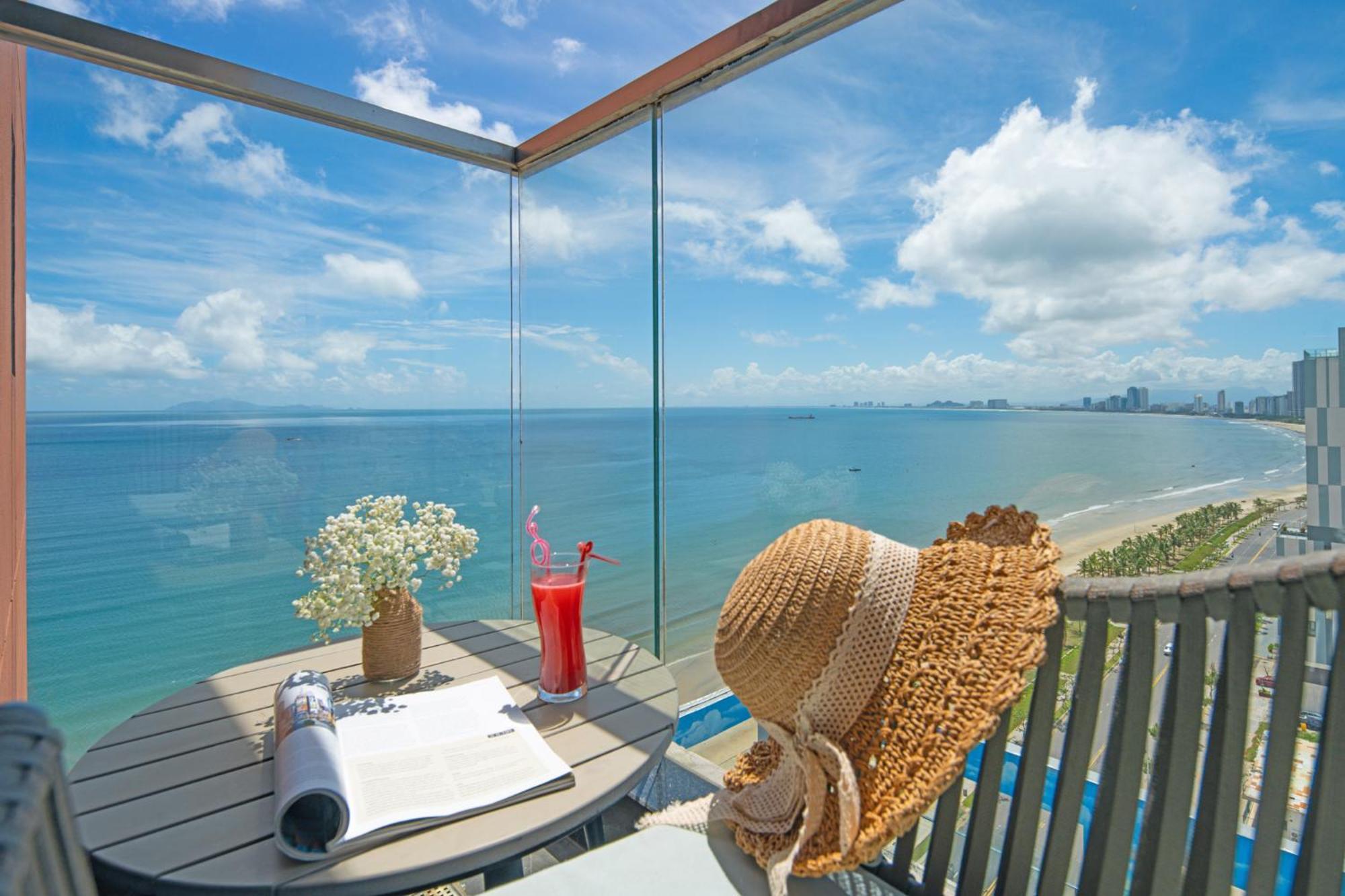 Deluxe Twin Room with Sea View