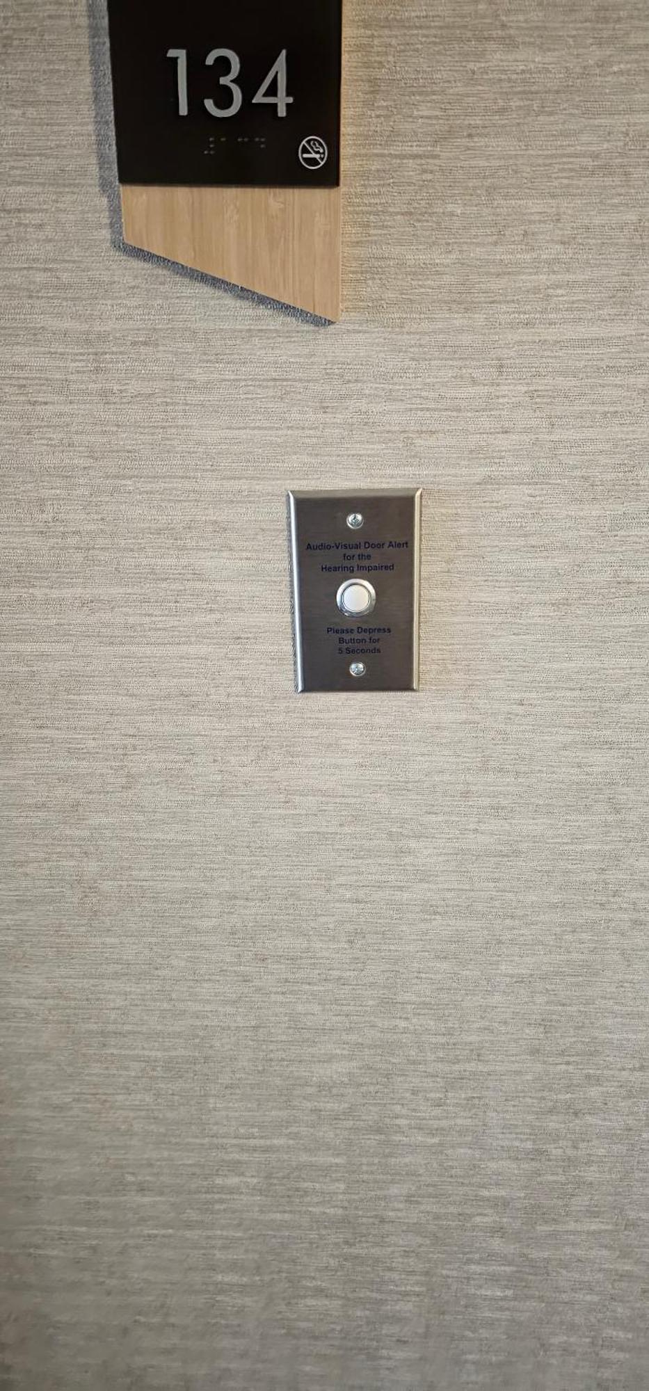 King Studio Suite - Hearing Access