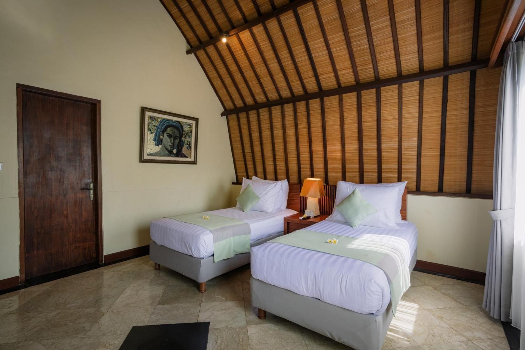 Superior Lumbung Terrace Twin Bed,1624754786:JPEG
