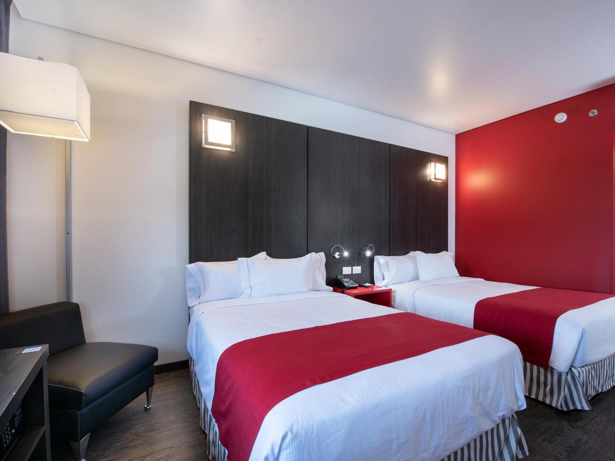 Double Room with Two Double Beds - Non-Smoking