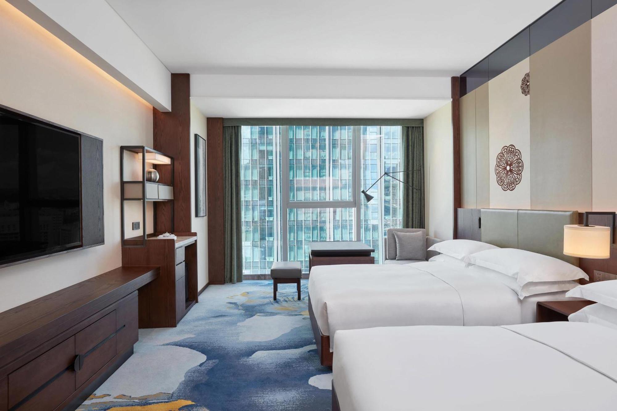 Deluxe Twin Room  with  Guest Room  with  2 Twin/Single Bed(s)