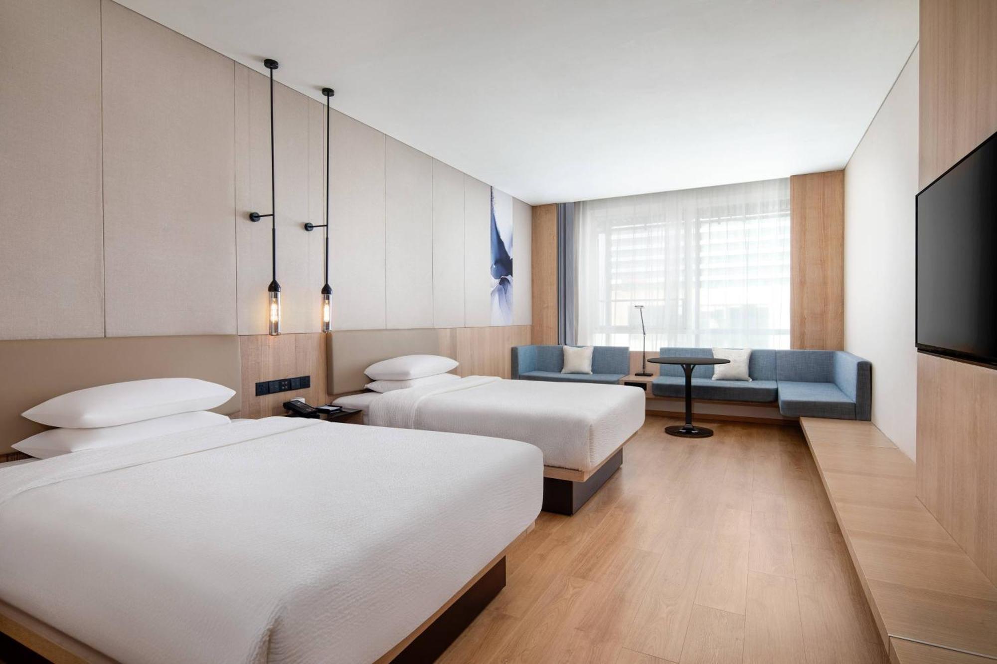 Large Twin Room