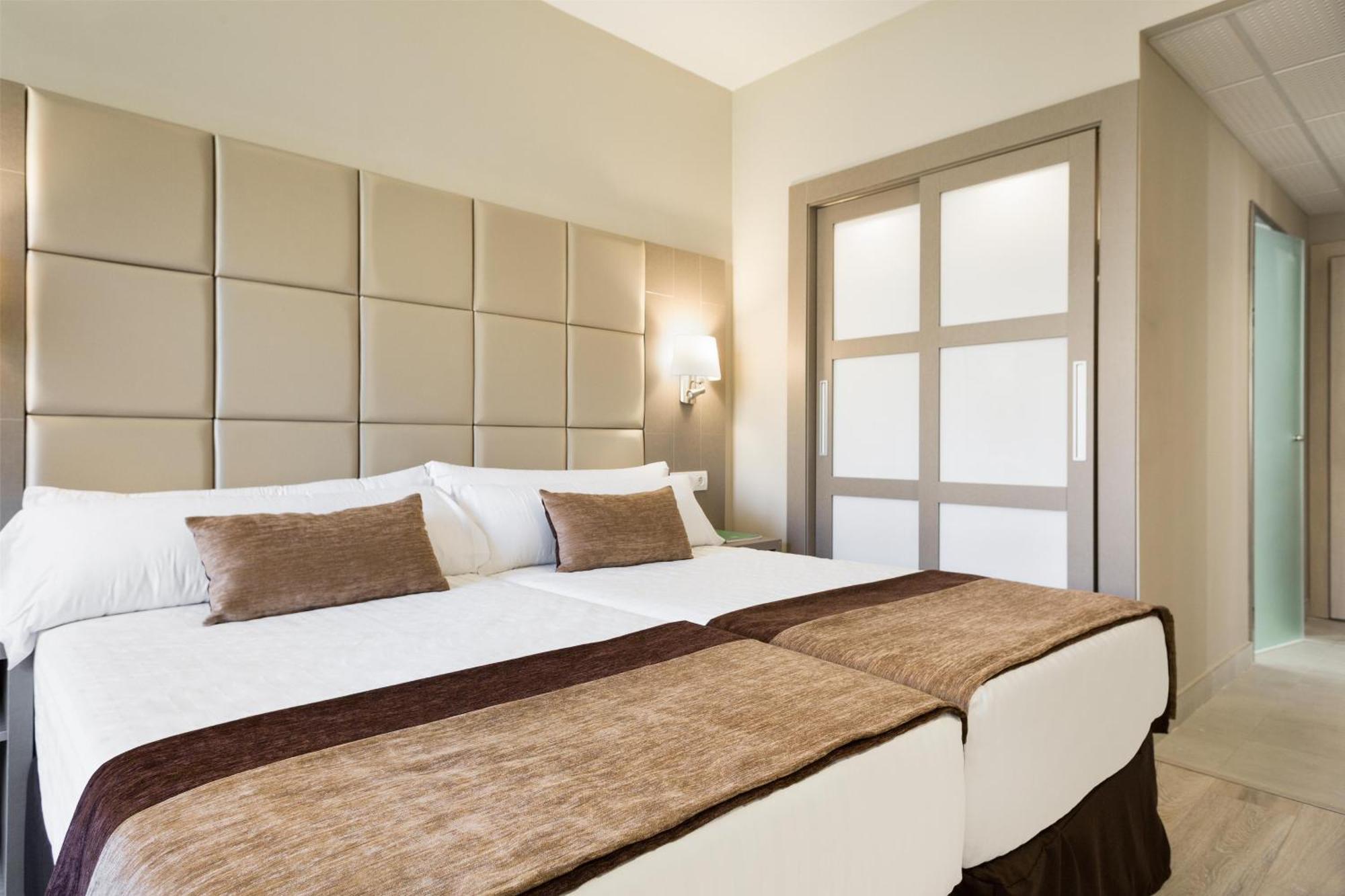 Chambre Double Affaires avec Vue sur le Jardin