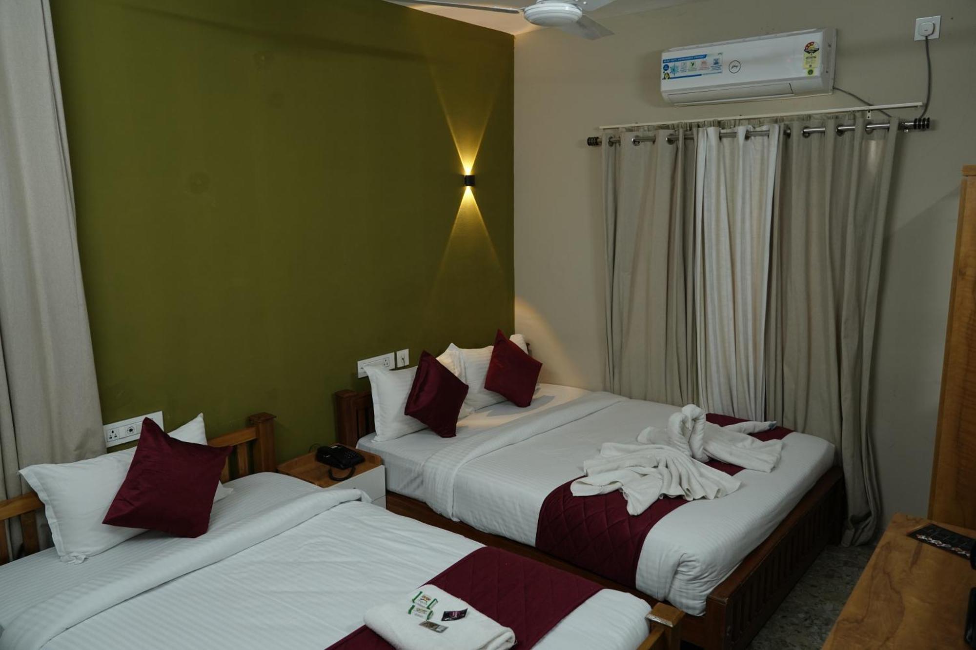 Deluxe Triple Room
