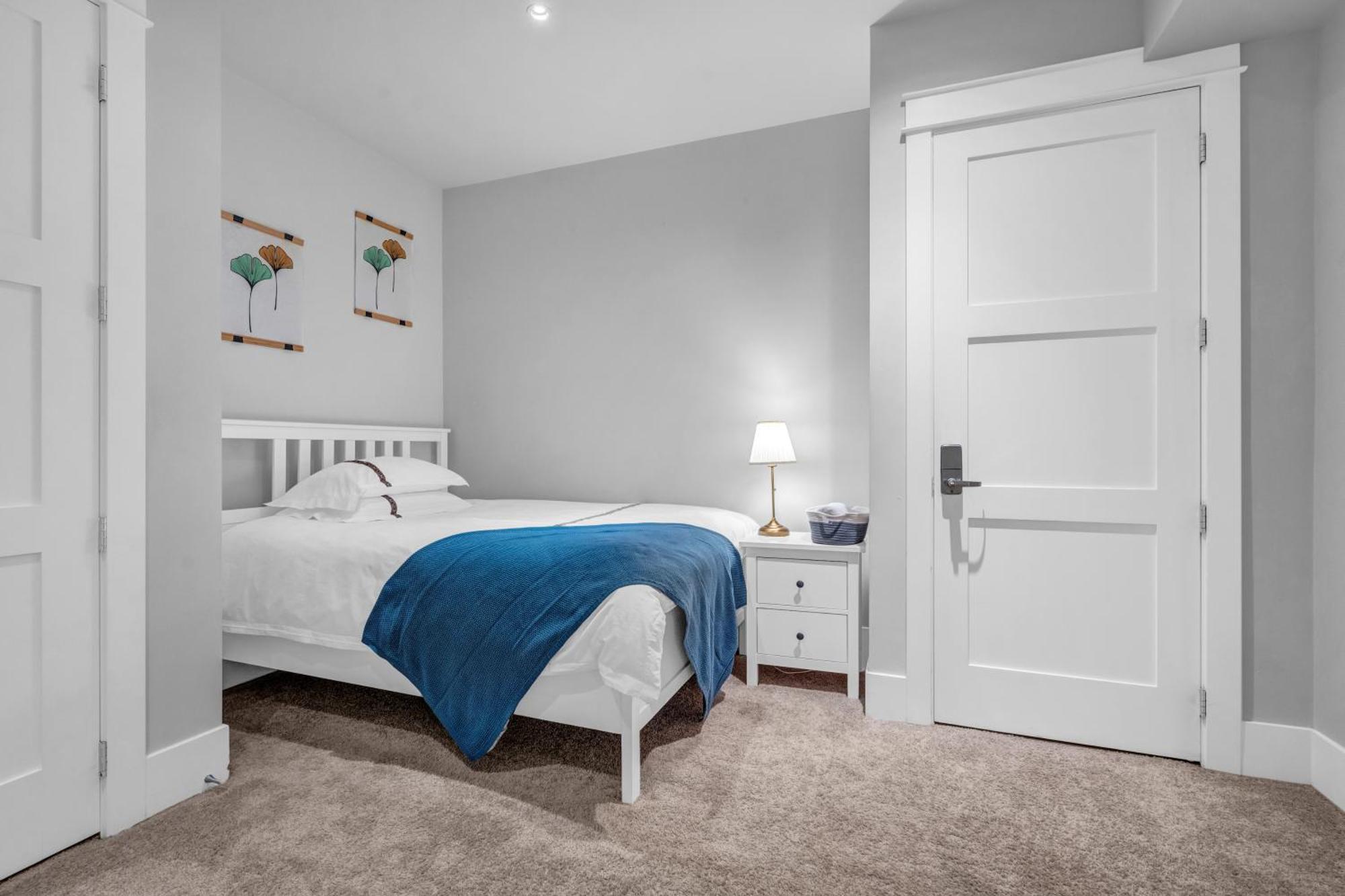 Economy Single Room