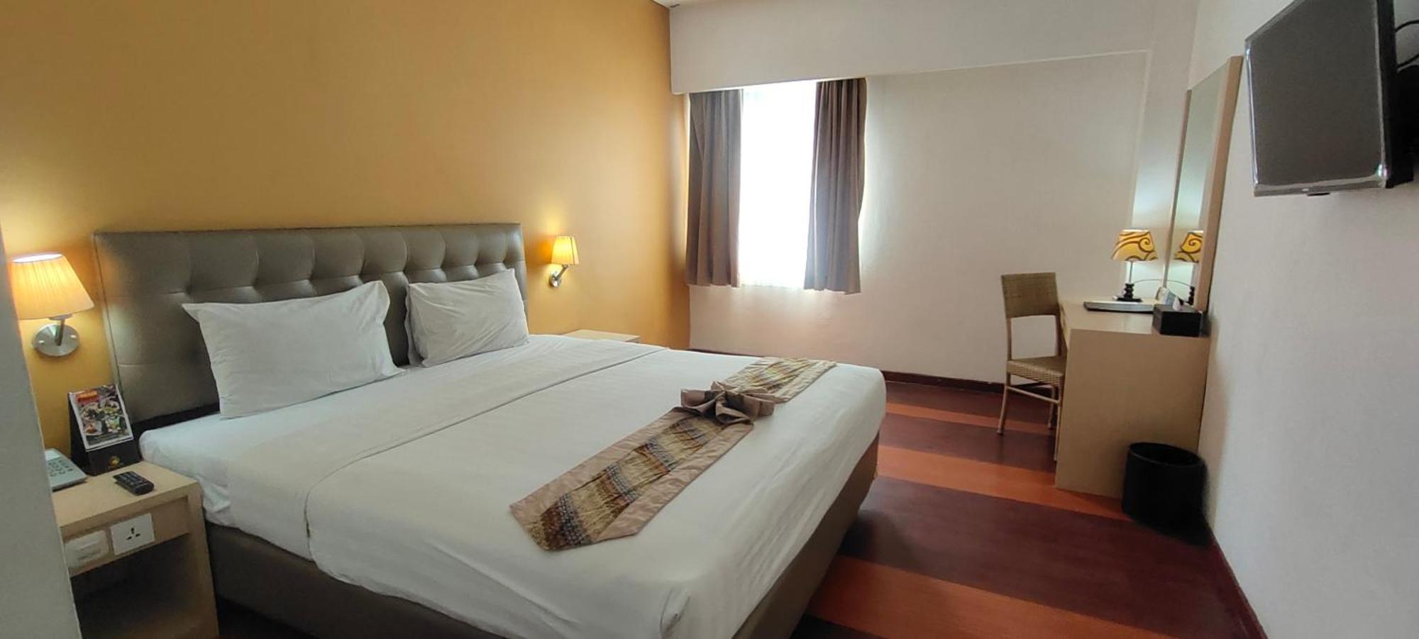 Deluxe King Room