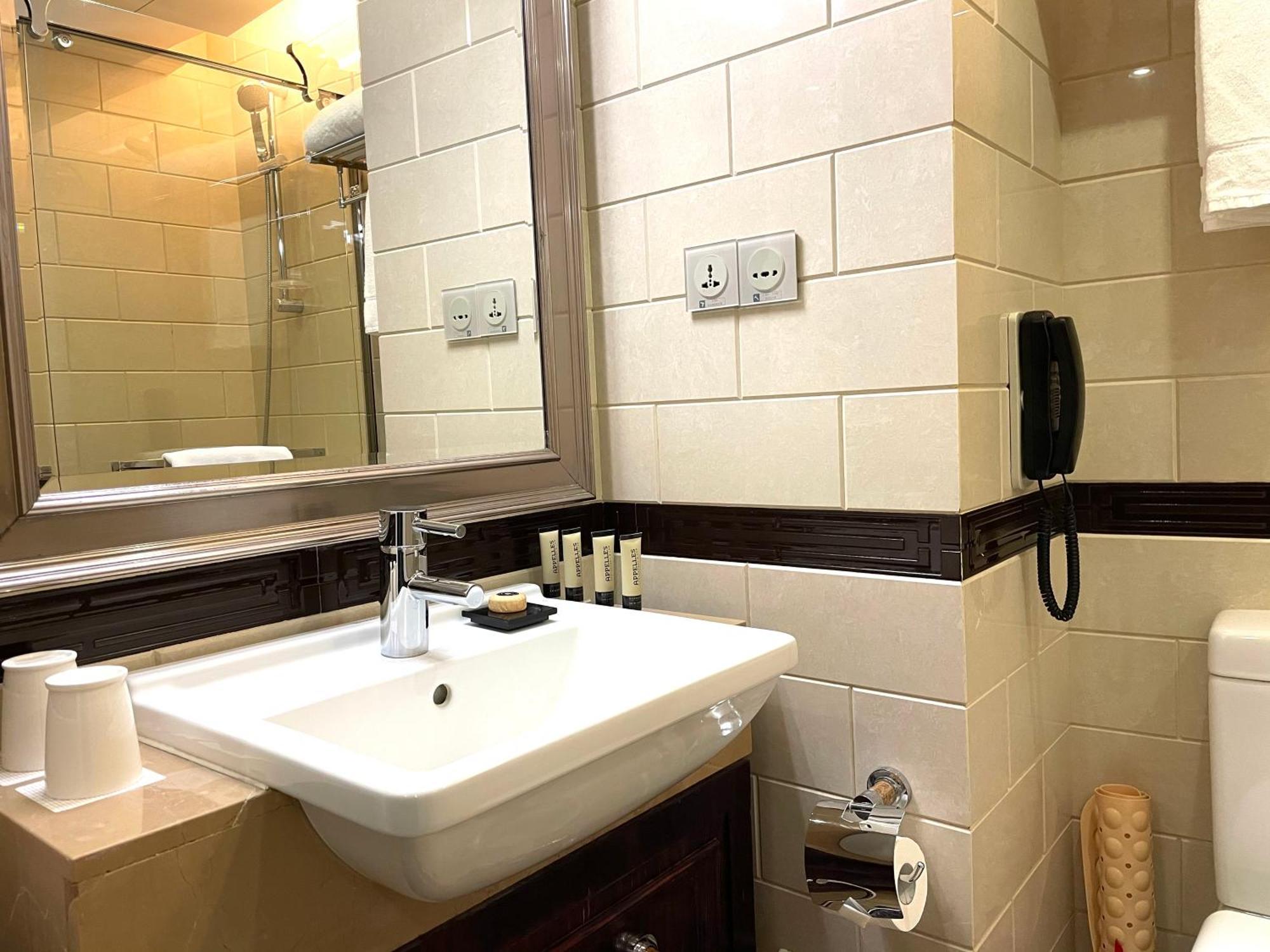 Double or Twin Room Include 2