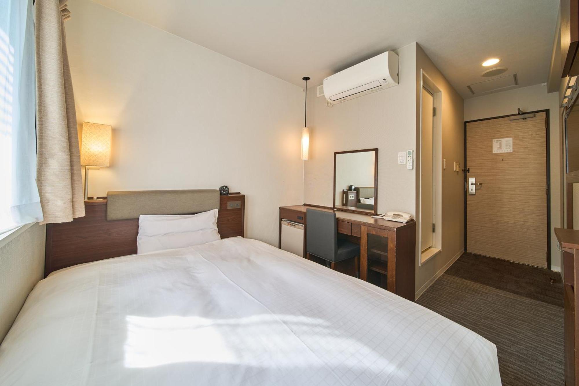 Single Room A - Non-Smoking