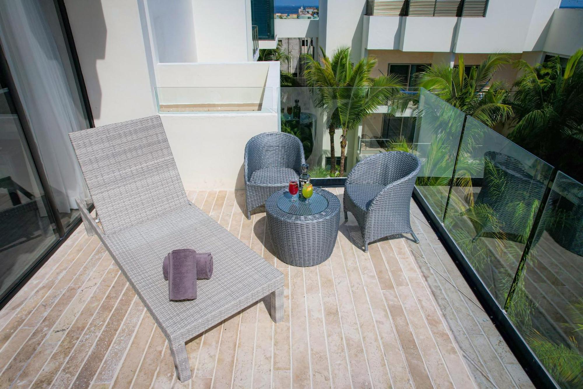 Deluxe Family Room