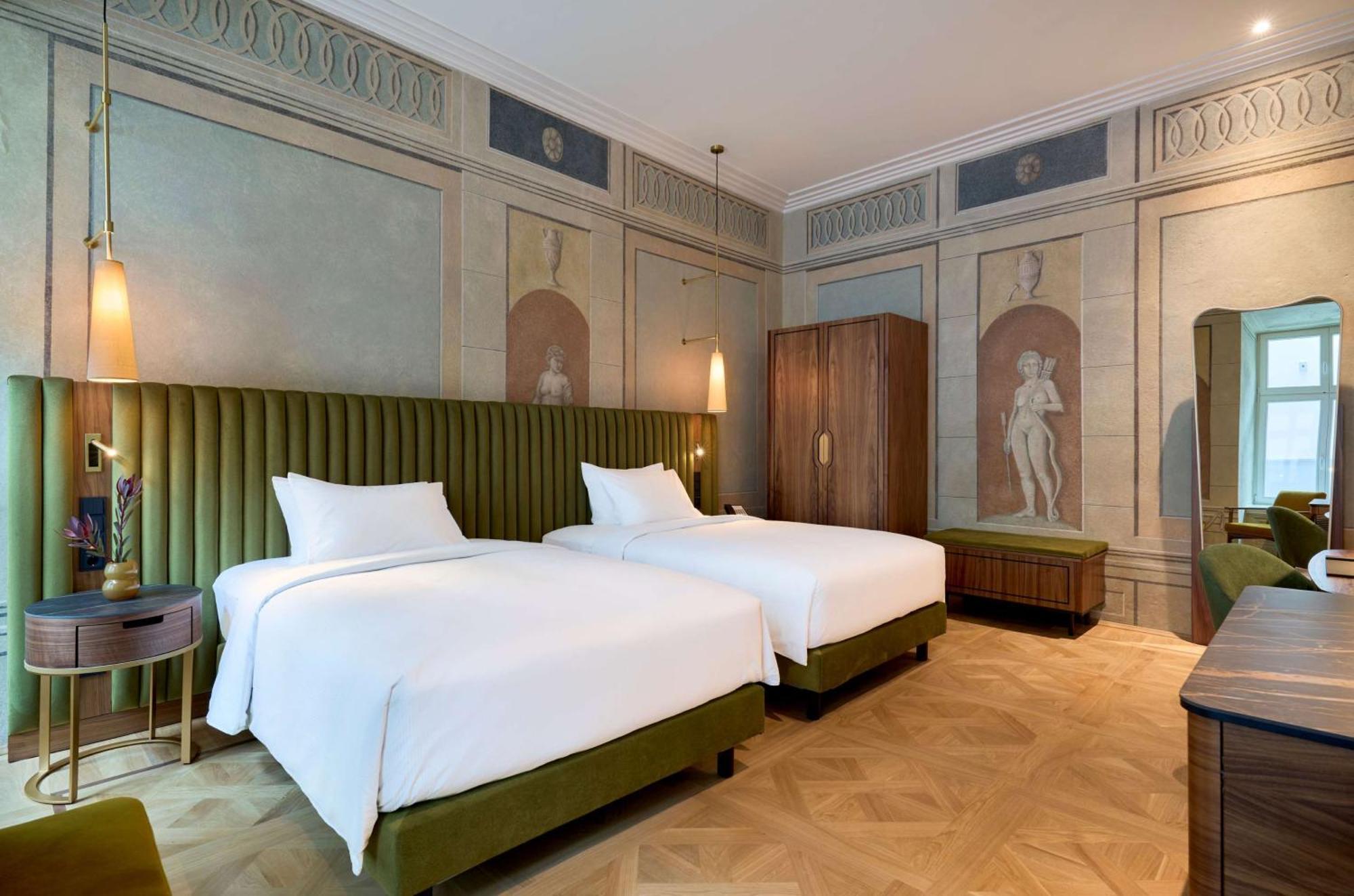 Double Room Two Double Beds Historic