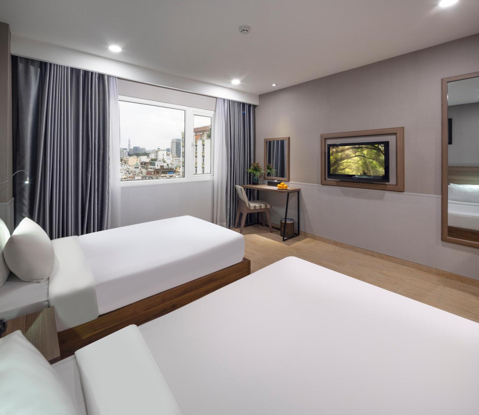 Premium Deluxe Double or Twin Room with City View,1544670697:JPEG