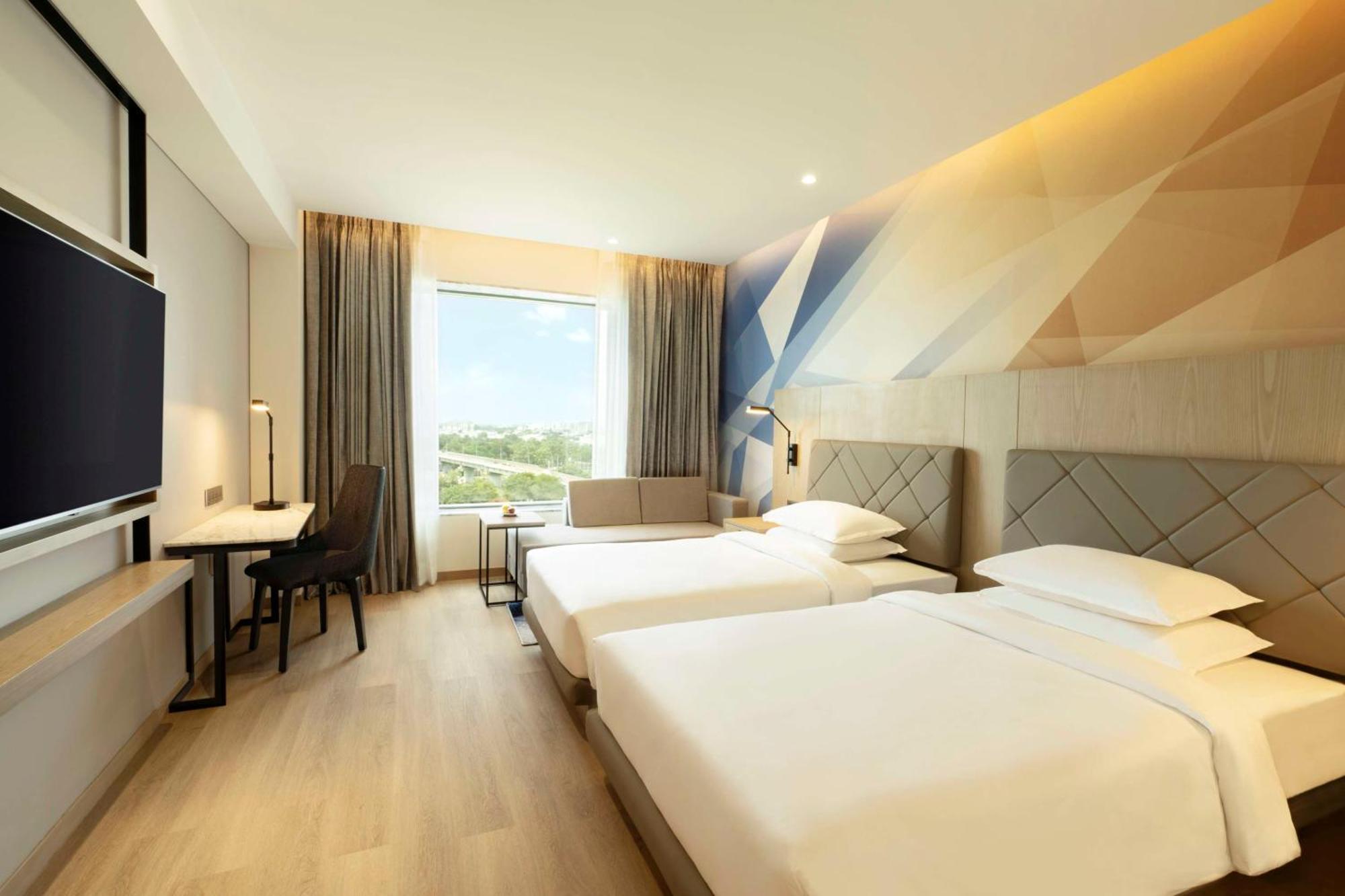 Twin Room with View