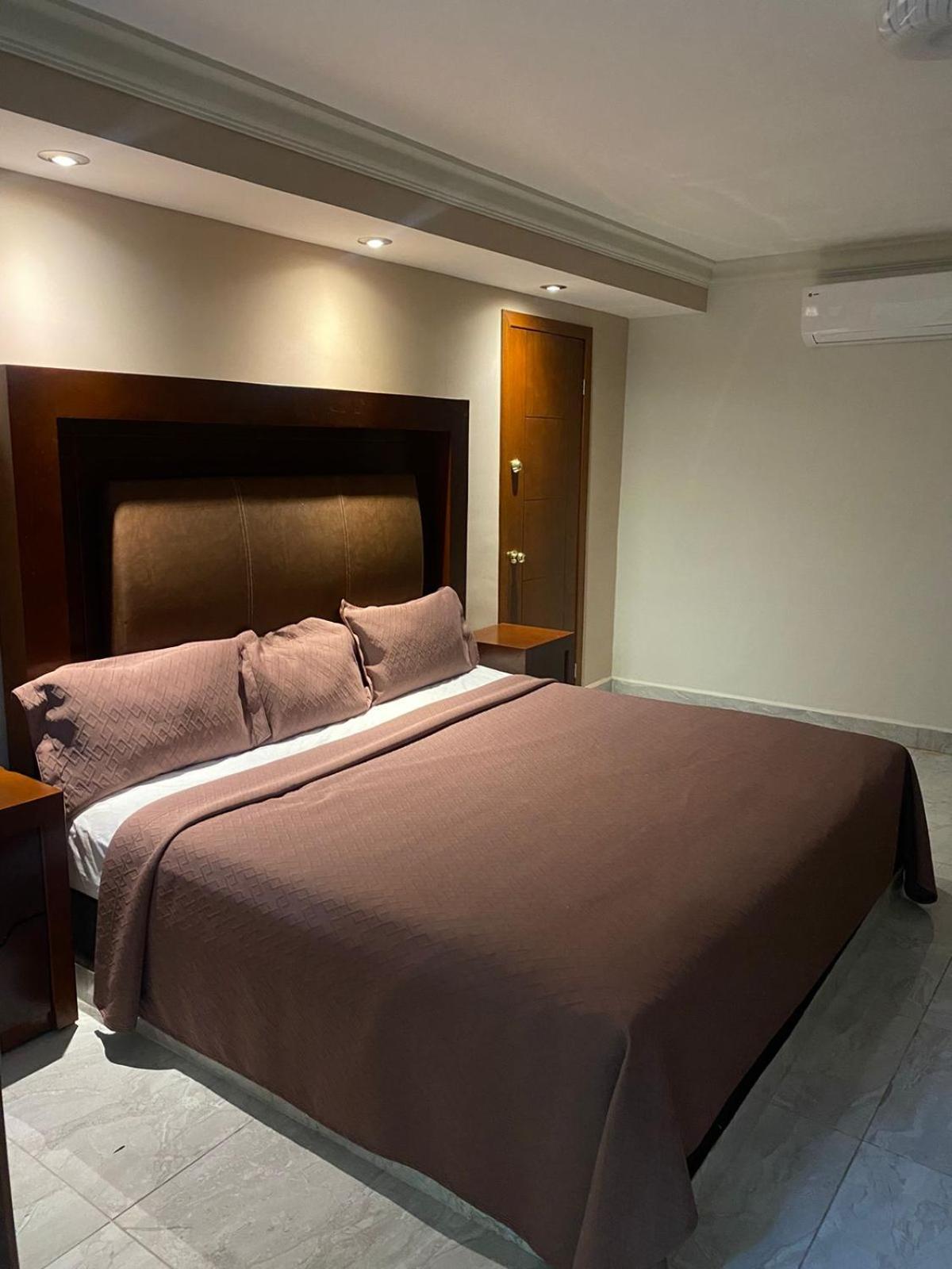 Mixed Dormitory Room