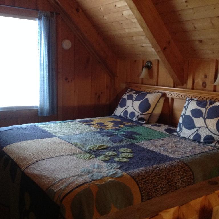 One-Bedroom Cabin