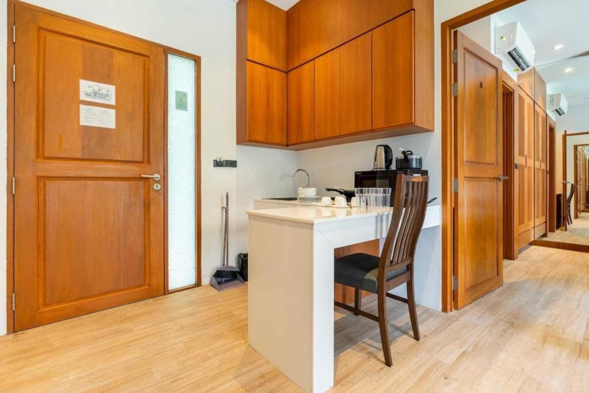 One-Bedroom Pool Access