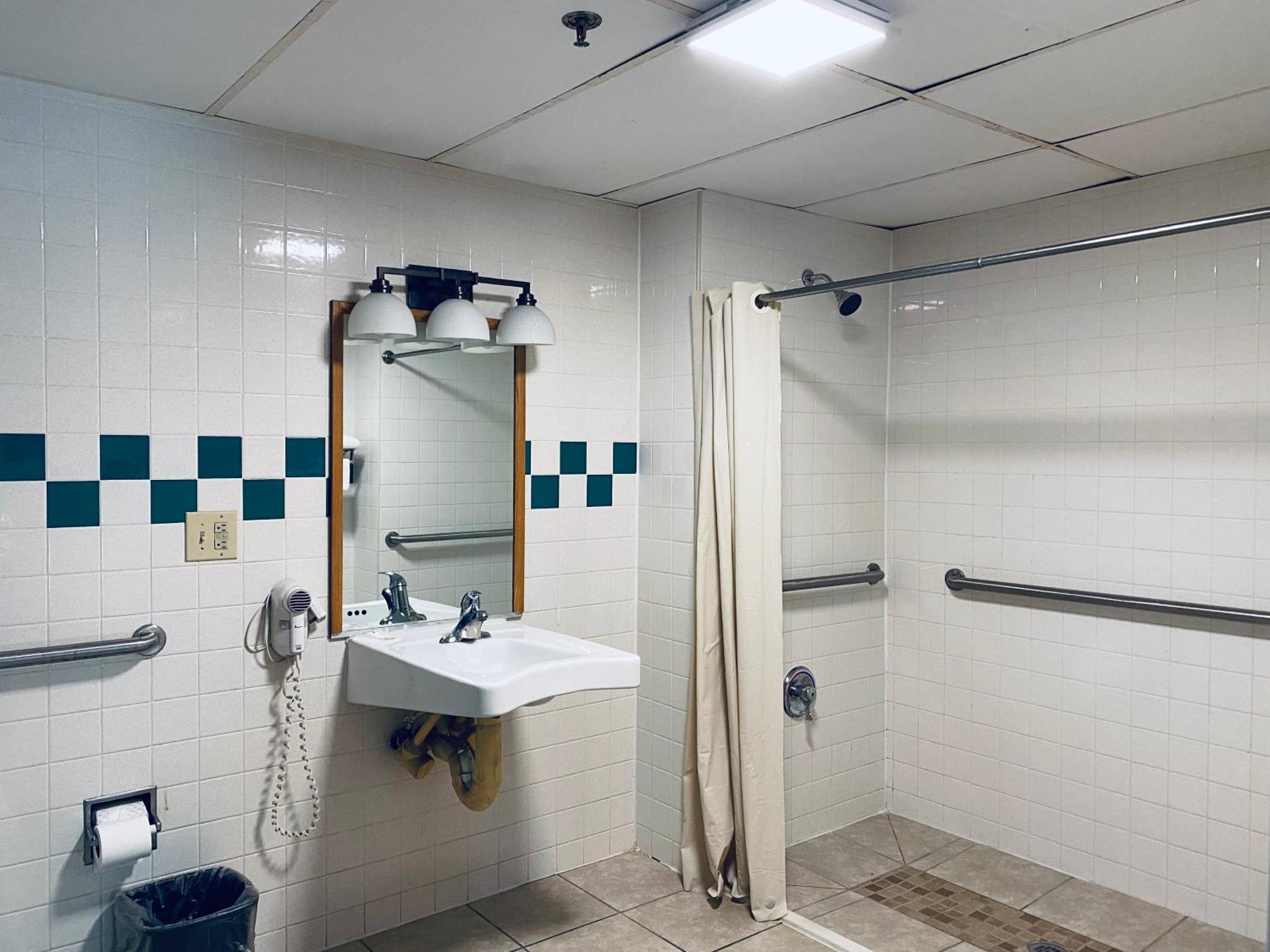 King Room - Disability Access