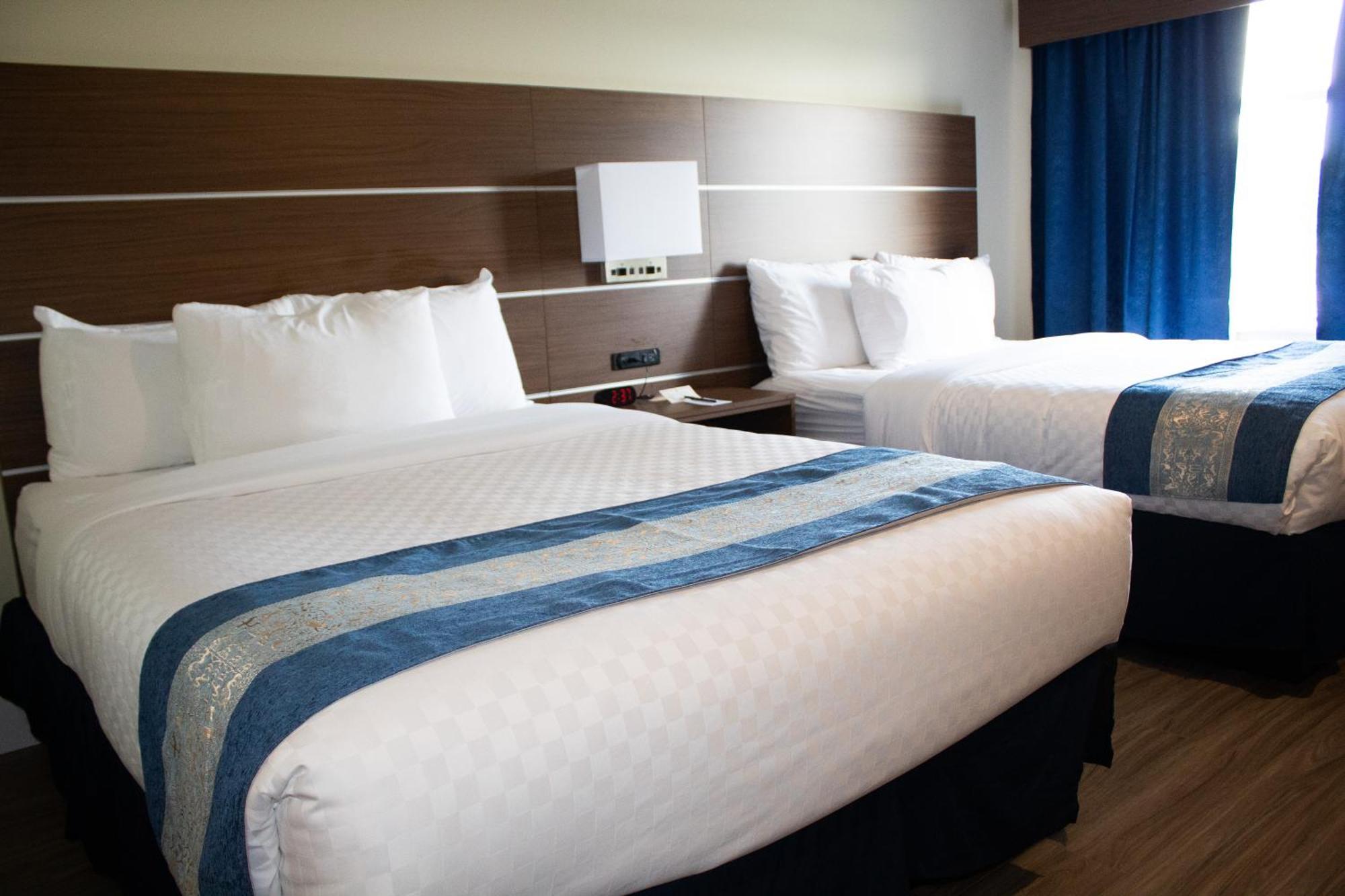 Standard Queen Room with Two Queen Beds