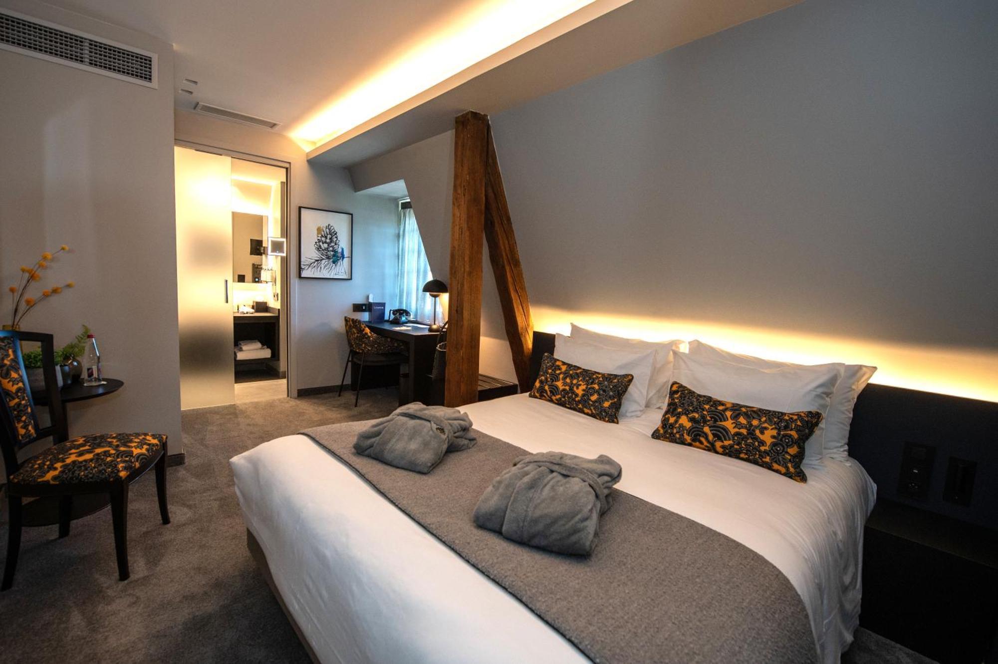 Chambre Queen Classique - Non-Fumeurs