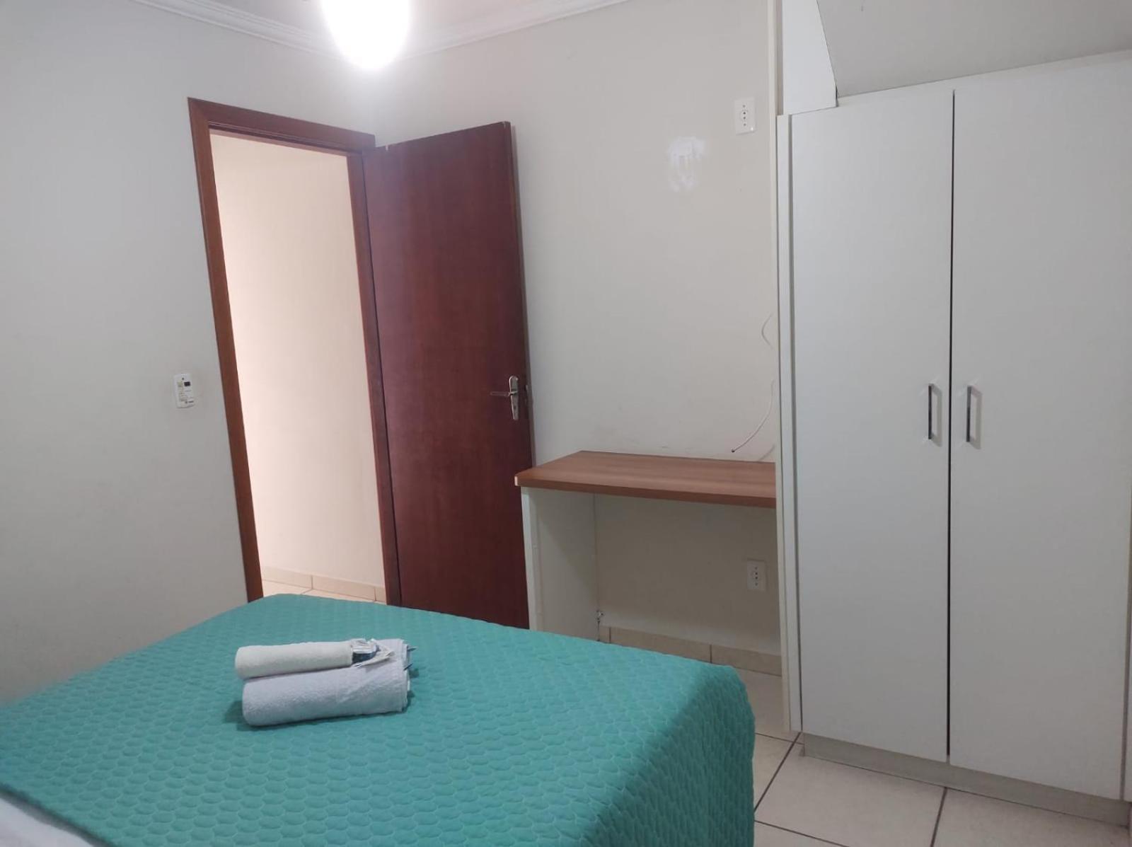 Apartamento de 1 dormitorio con vistas a la piscina