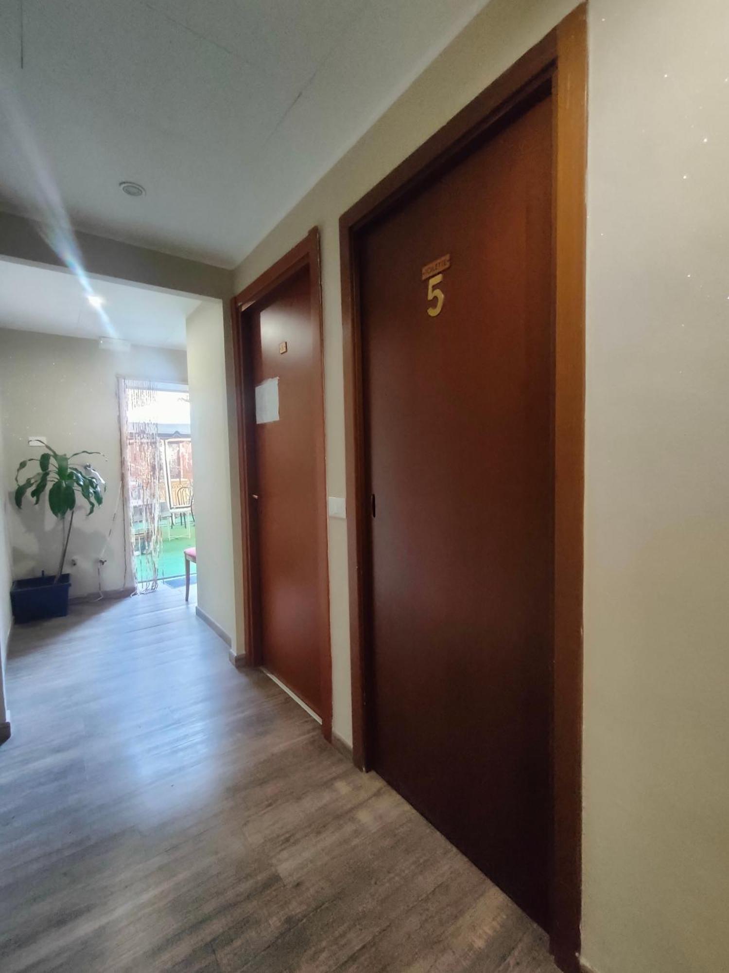Standard Single Room with Shared Bathroom,1545315841:JPEG