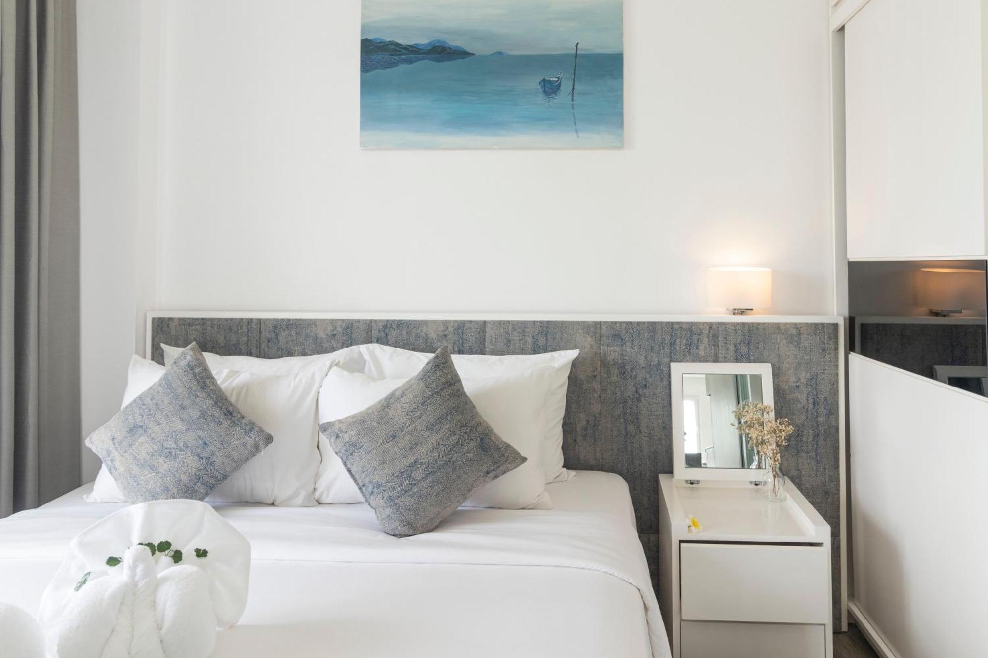 Kubera King Suite