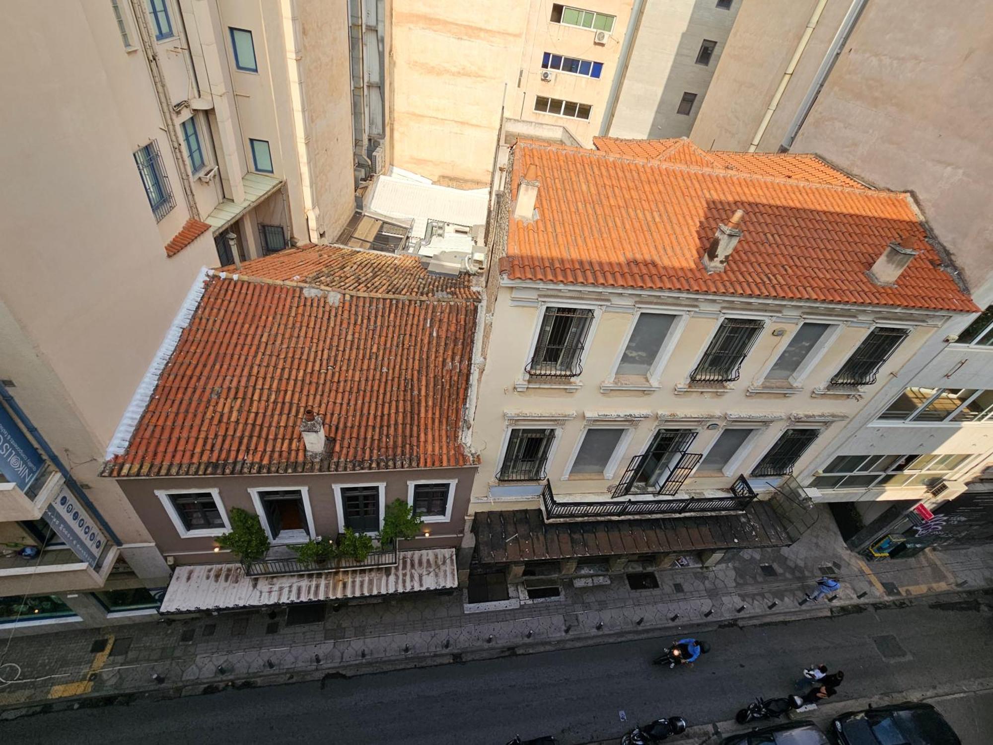 Junior Suite Terrace & City View | High Floor