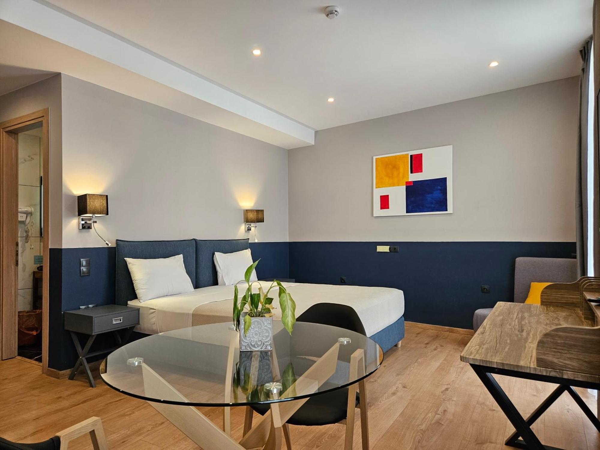 Junior Suite Terrace & City View | High Floor
