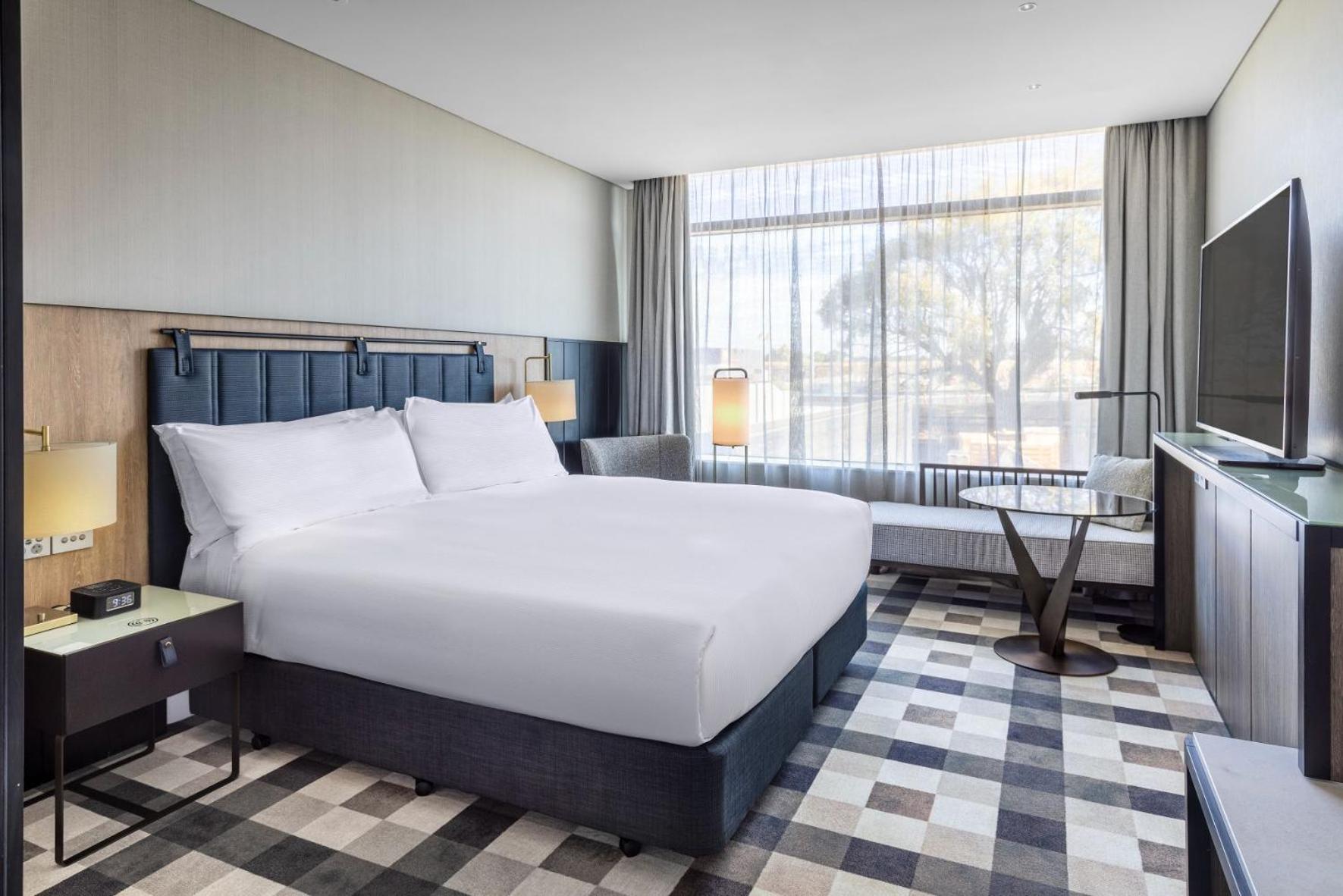 King Room - Mobility Accessible