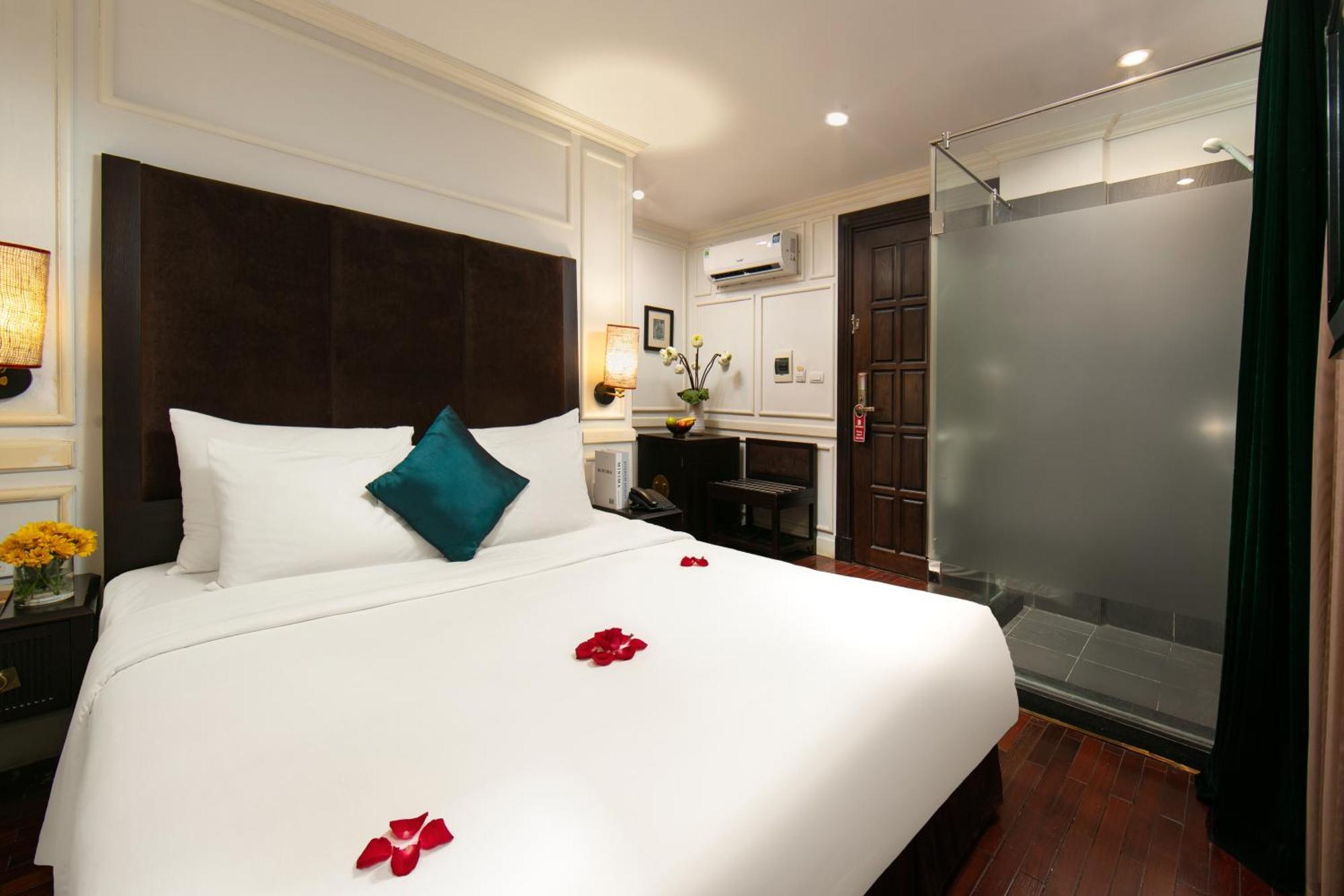Classic Room,1545900370:JPEG