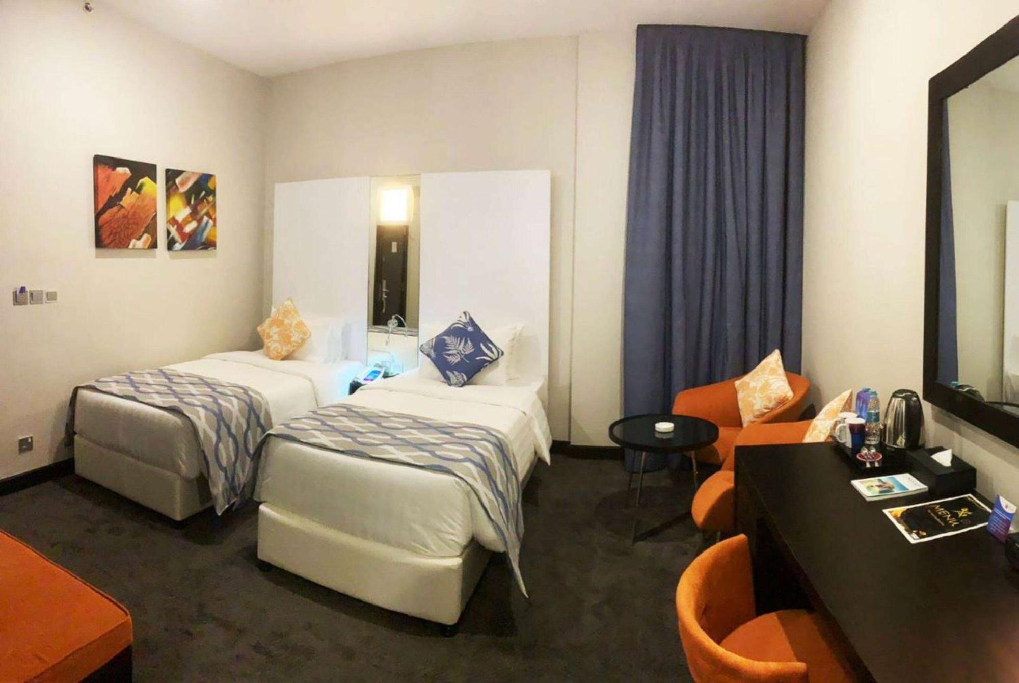 Deluxe Room Twin