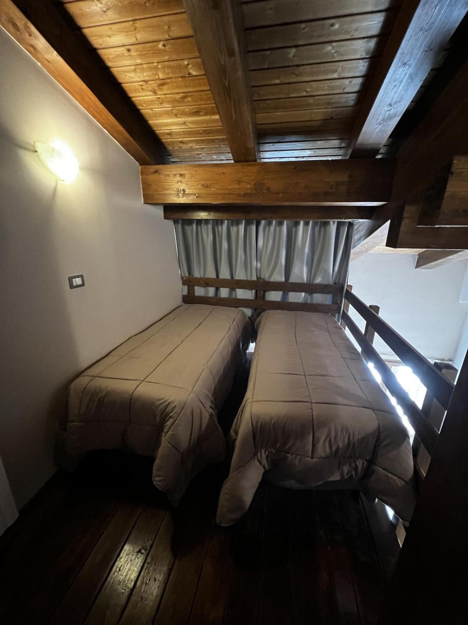 Large Two-Bedroom Apartment with Double Balcony and Mountain View - Split Level